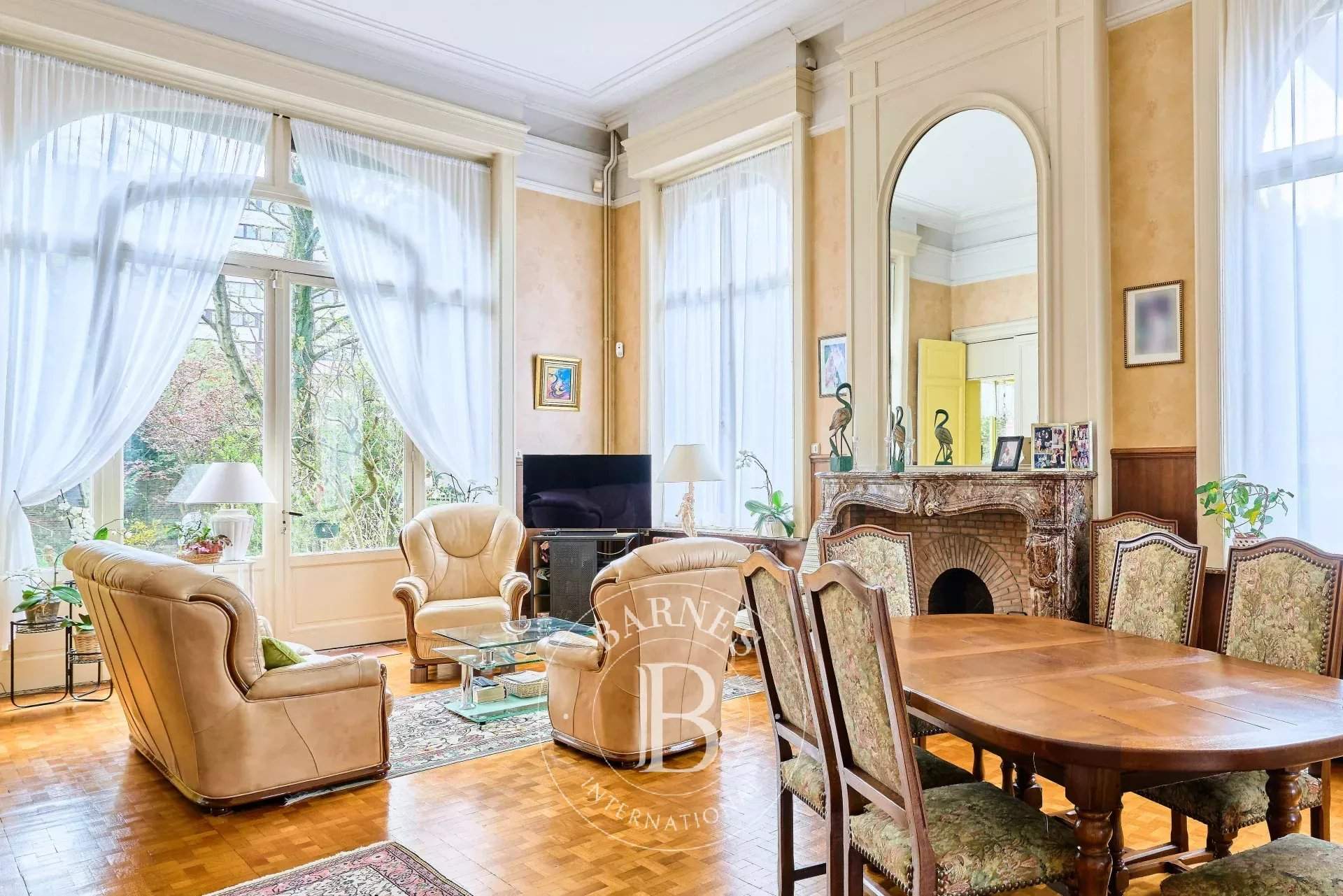 Tourcoing  - Maison 10 Pi&egrave;ces 5 Chambres - picture 3