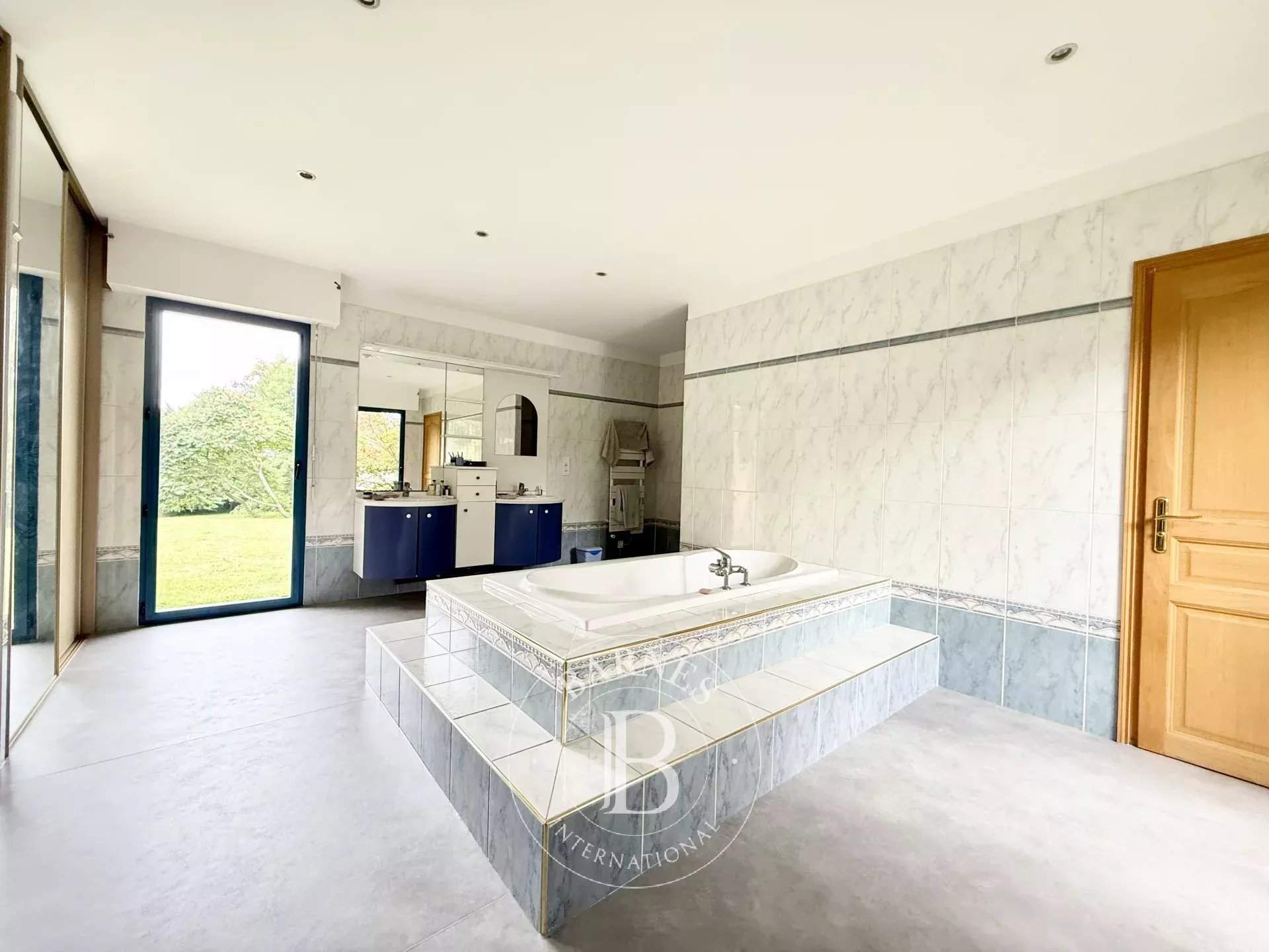 Lewarde  - House 6 Bedrooms - picture 11