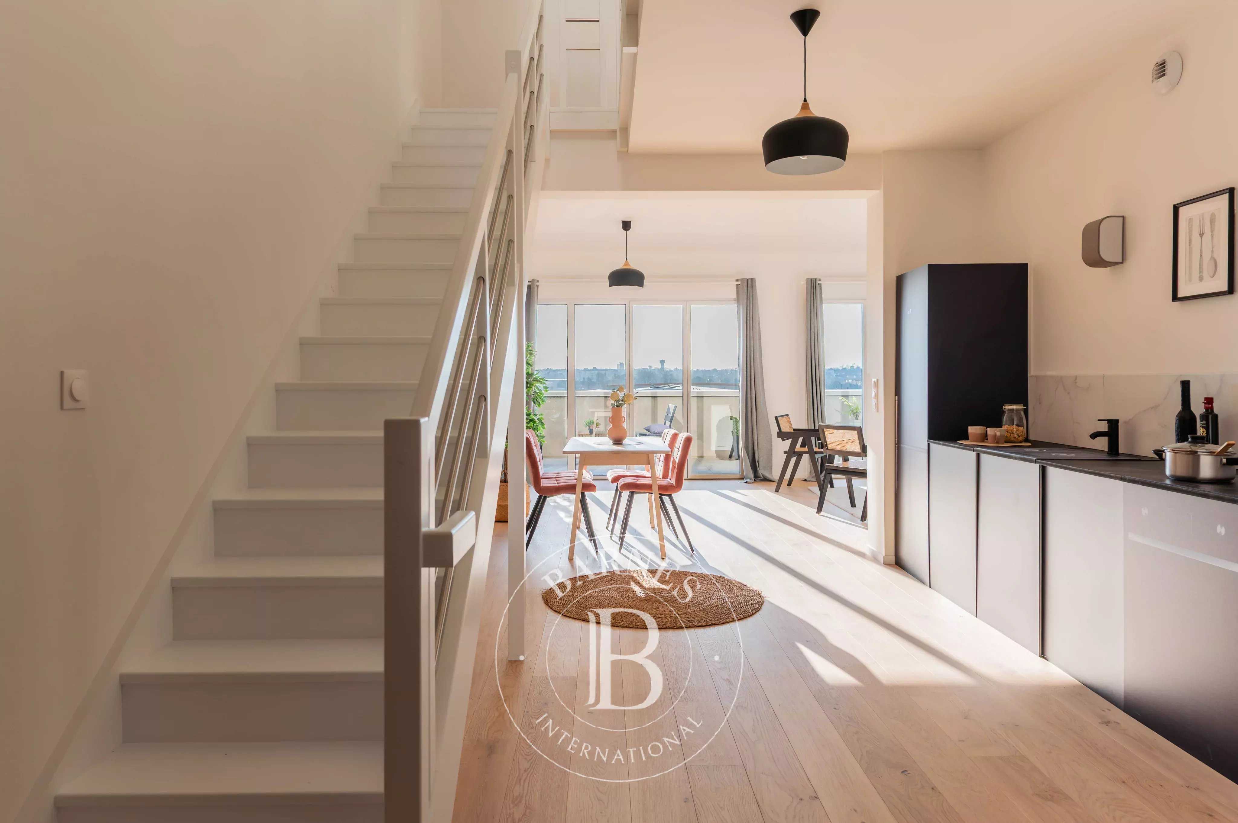 Nantes  - Appartement 6 Pi&egrave;ces 4 Chambres