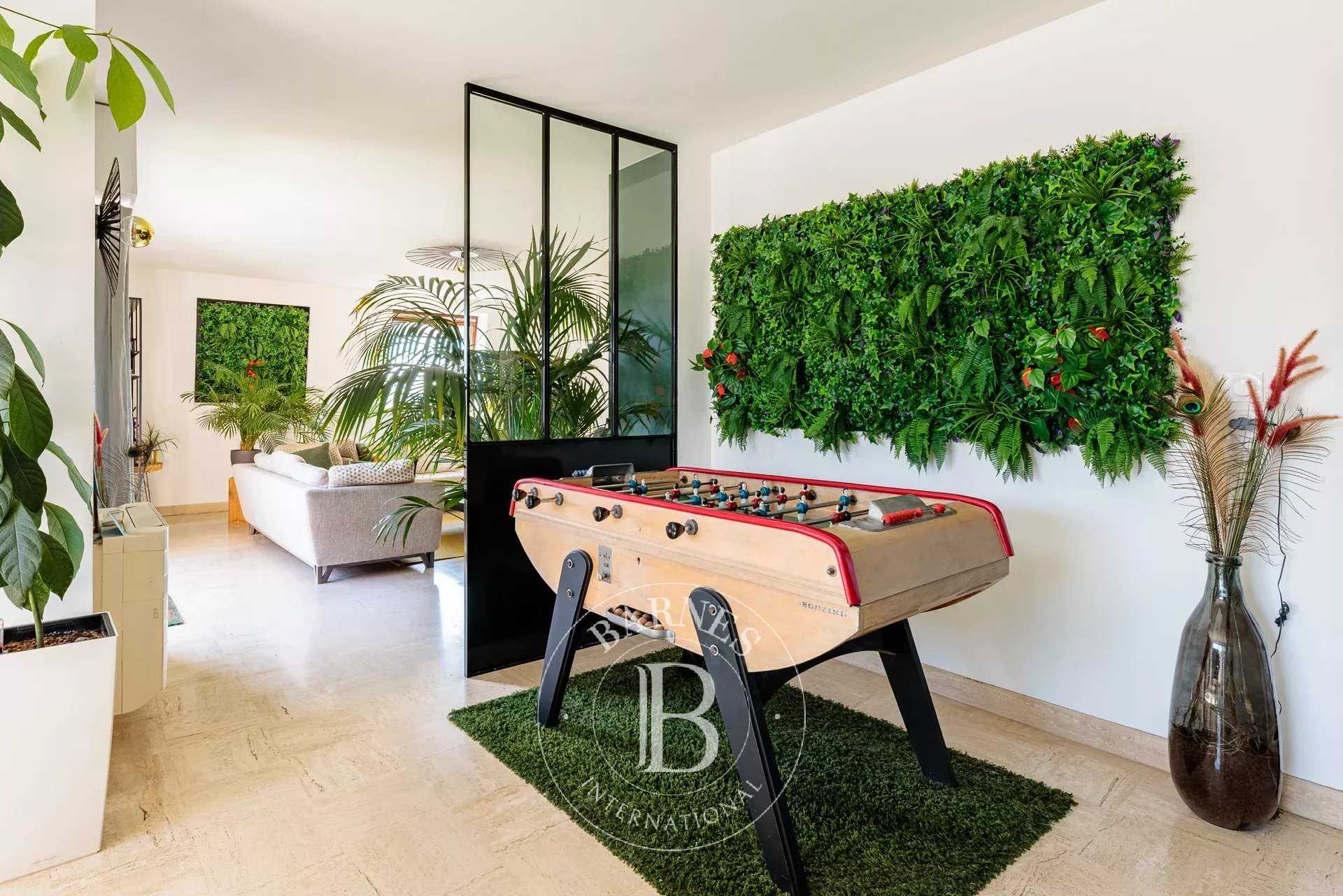 Nantes  - Appartement 5 Pi&egrave;ces 3 Chambres