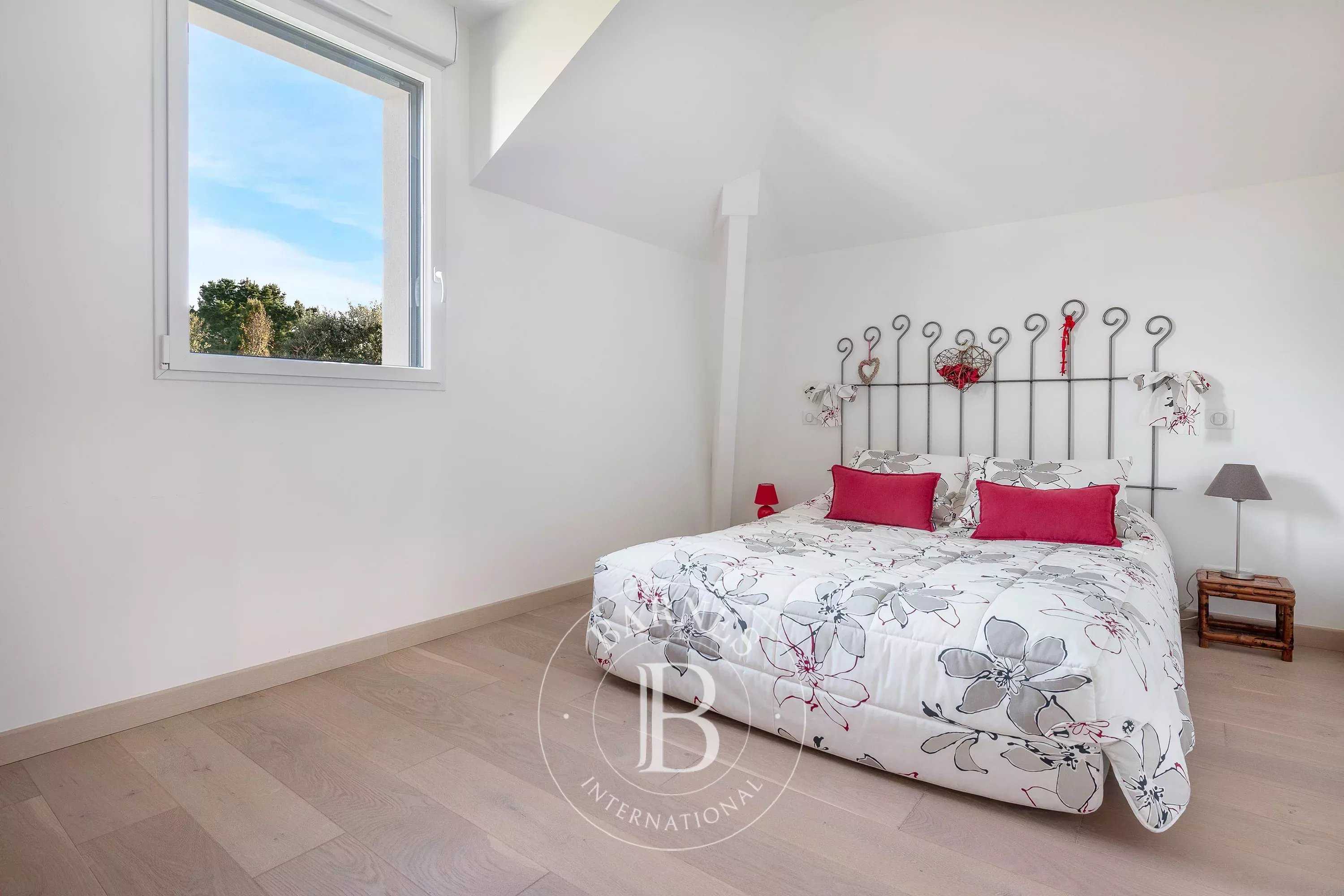 Le Pouliguen  - Maison 6 Pi&egrave;ces 4 Chambres