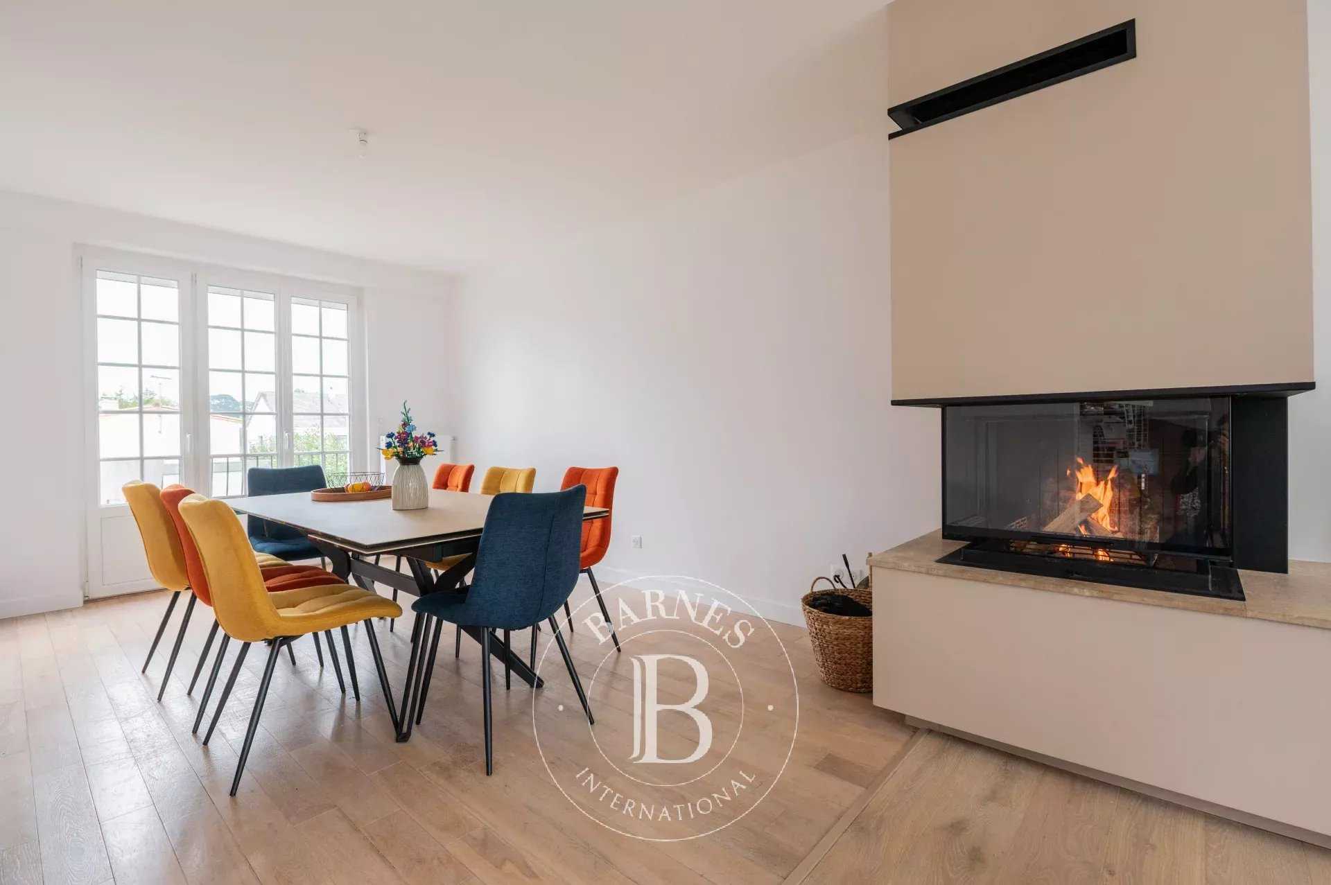 Orvault  - Maison 7 Pi&egrave;ces 5 Chambres