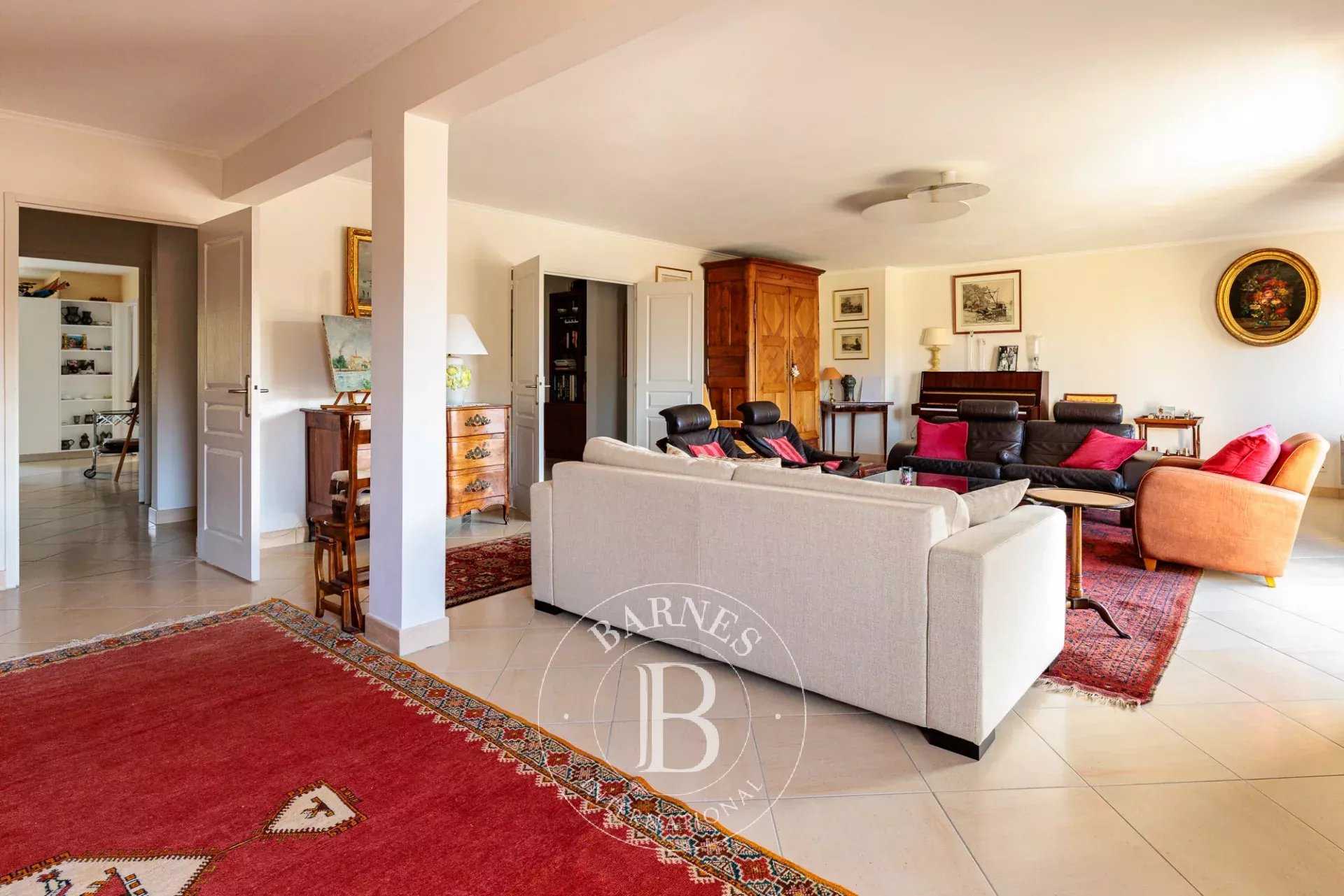 Nantes  - Apartment 4 Bedrooms