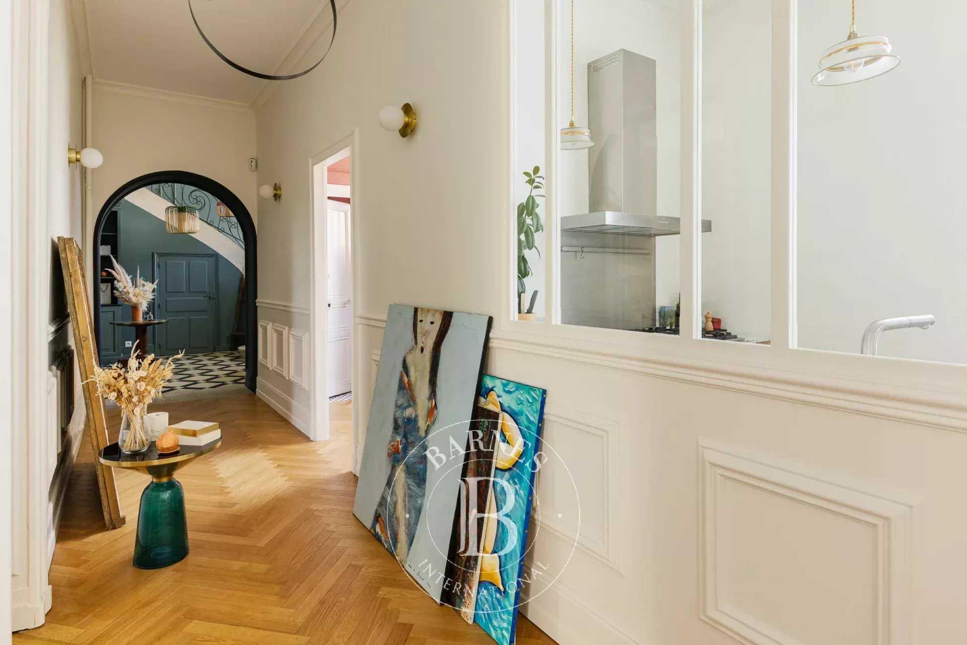 Nantes  - House 7 Bedrooms