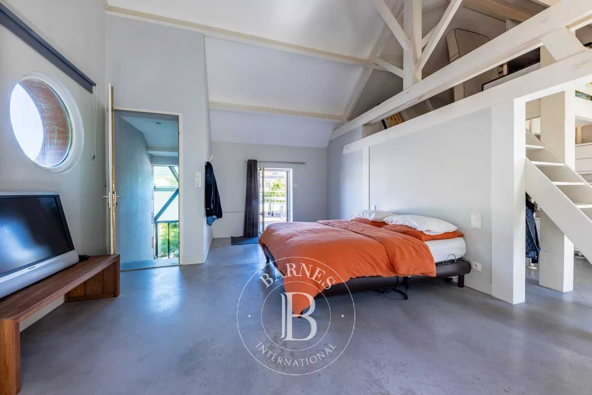 Nantes  - House 5 Bedrooms