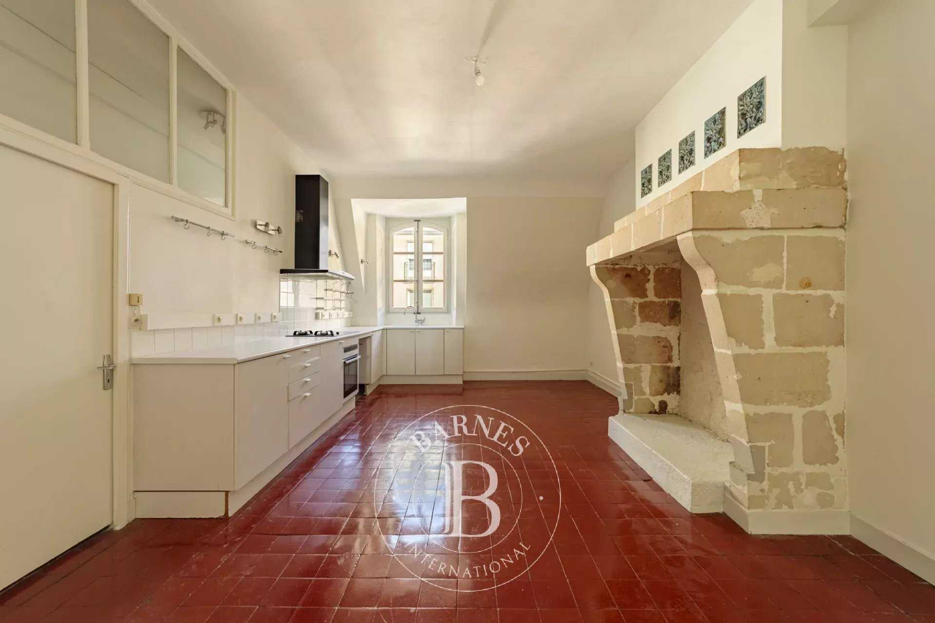 Nantes  - Appartement 8 Pi&egrave;ces 4 Chambres