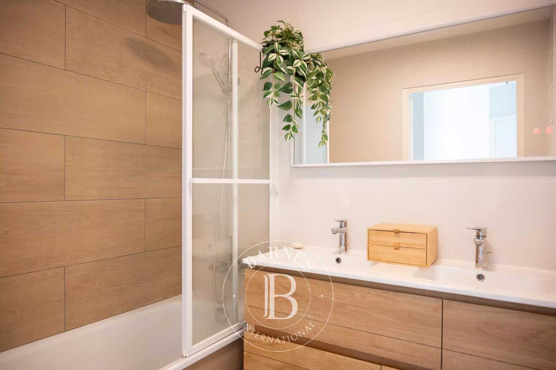 Nantes  - Apartment 3 Bedrooms