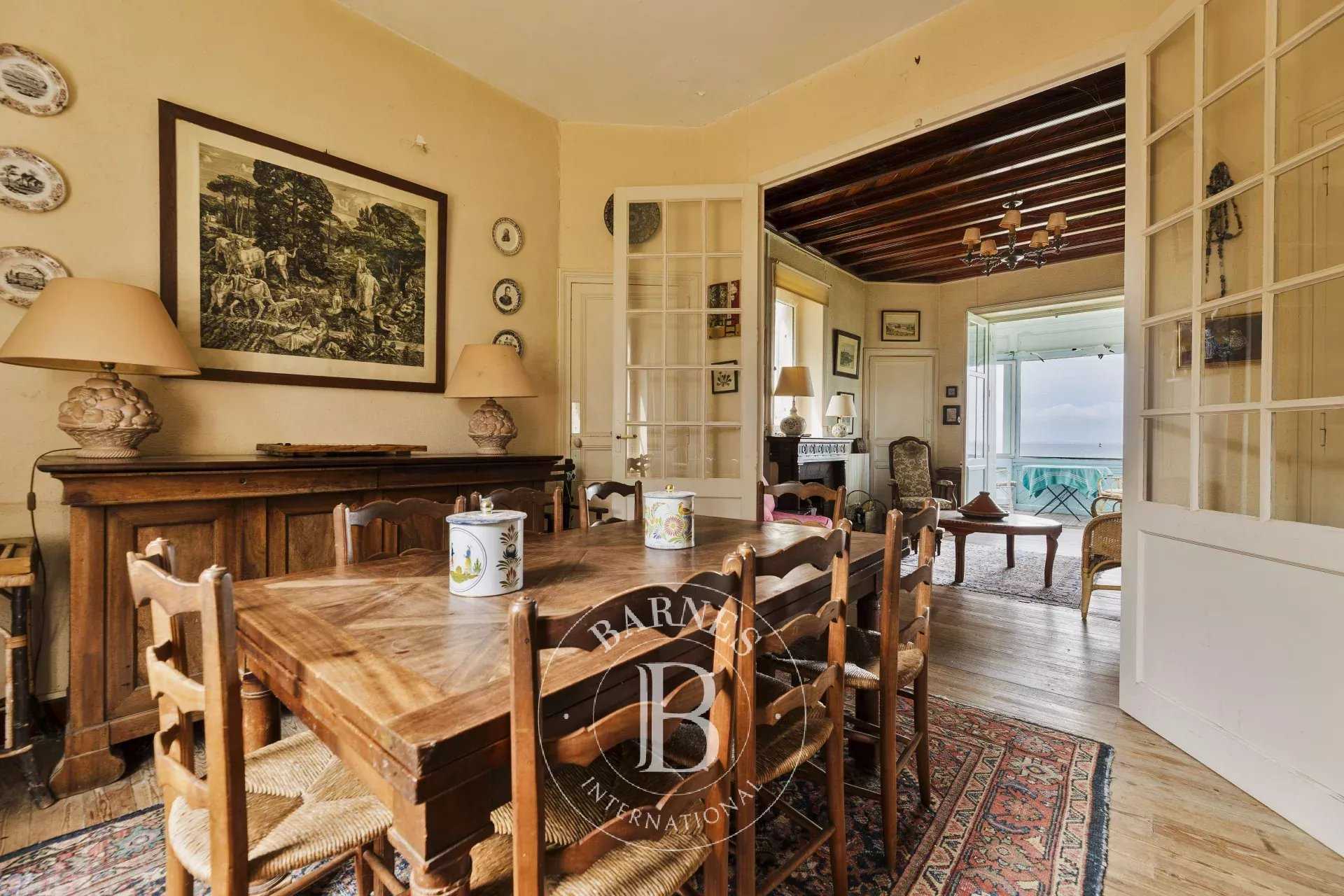 Piriac-sur-Mer  - Property 5 Bedrooms