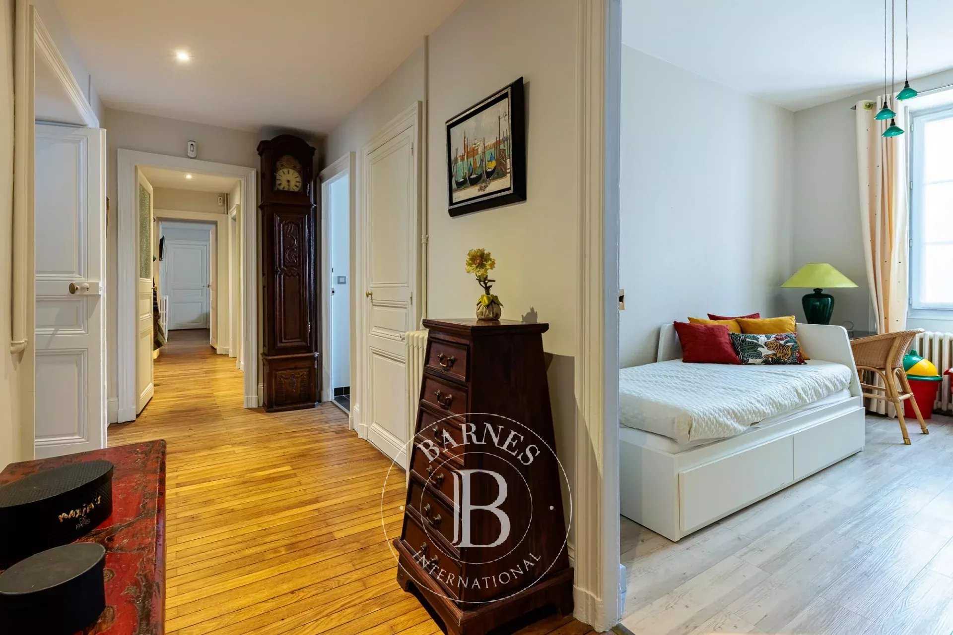 Nantes  - Appartement 6 Pi&egrave;ces 4 Chambres