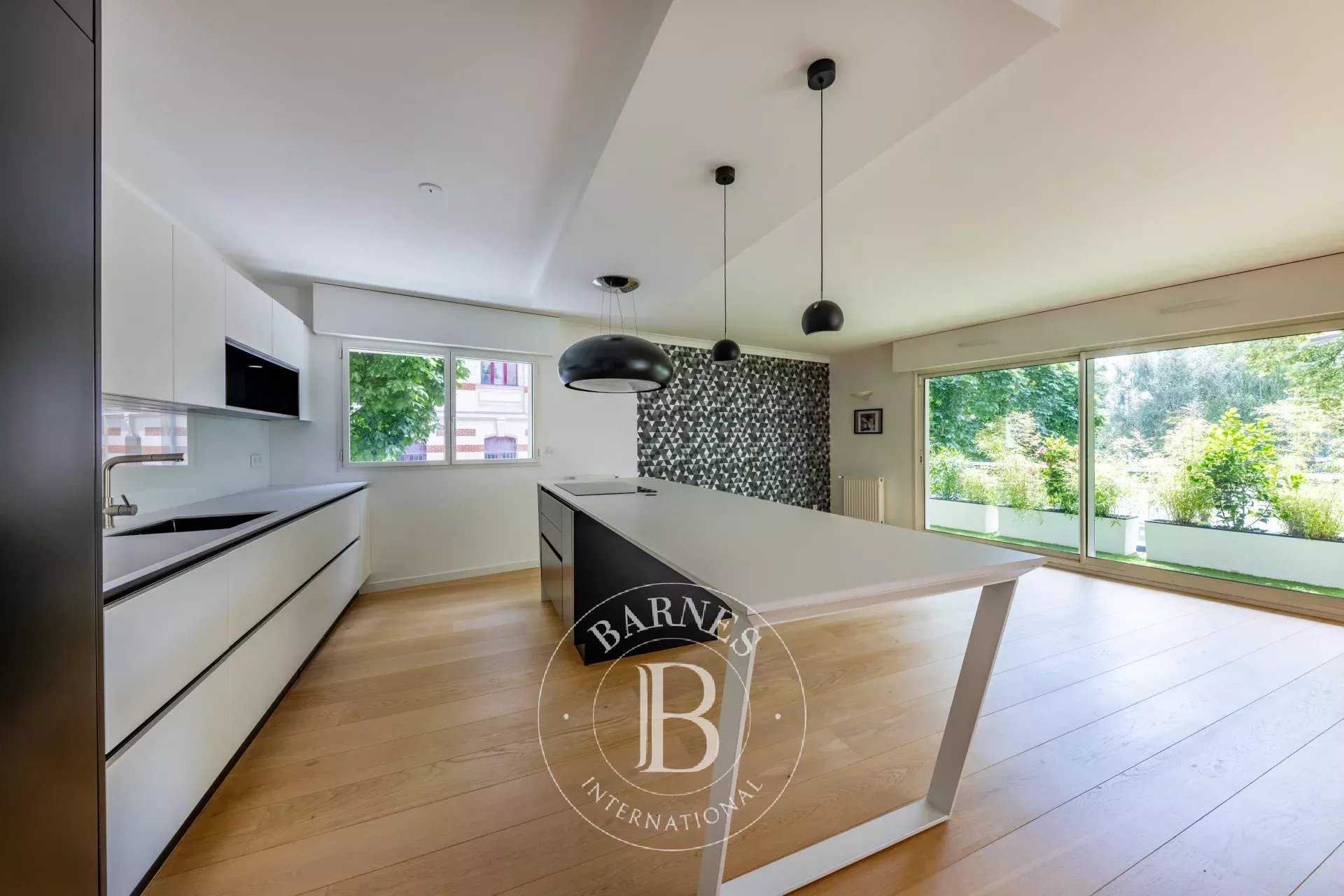 Nantes  - Appartement 6 Pièces 4 Chambres