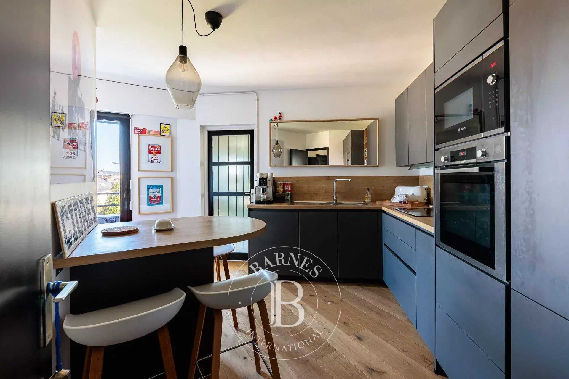 Nantes  - Appartement 5 Pi&egrave;ces 3 Chambres