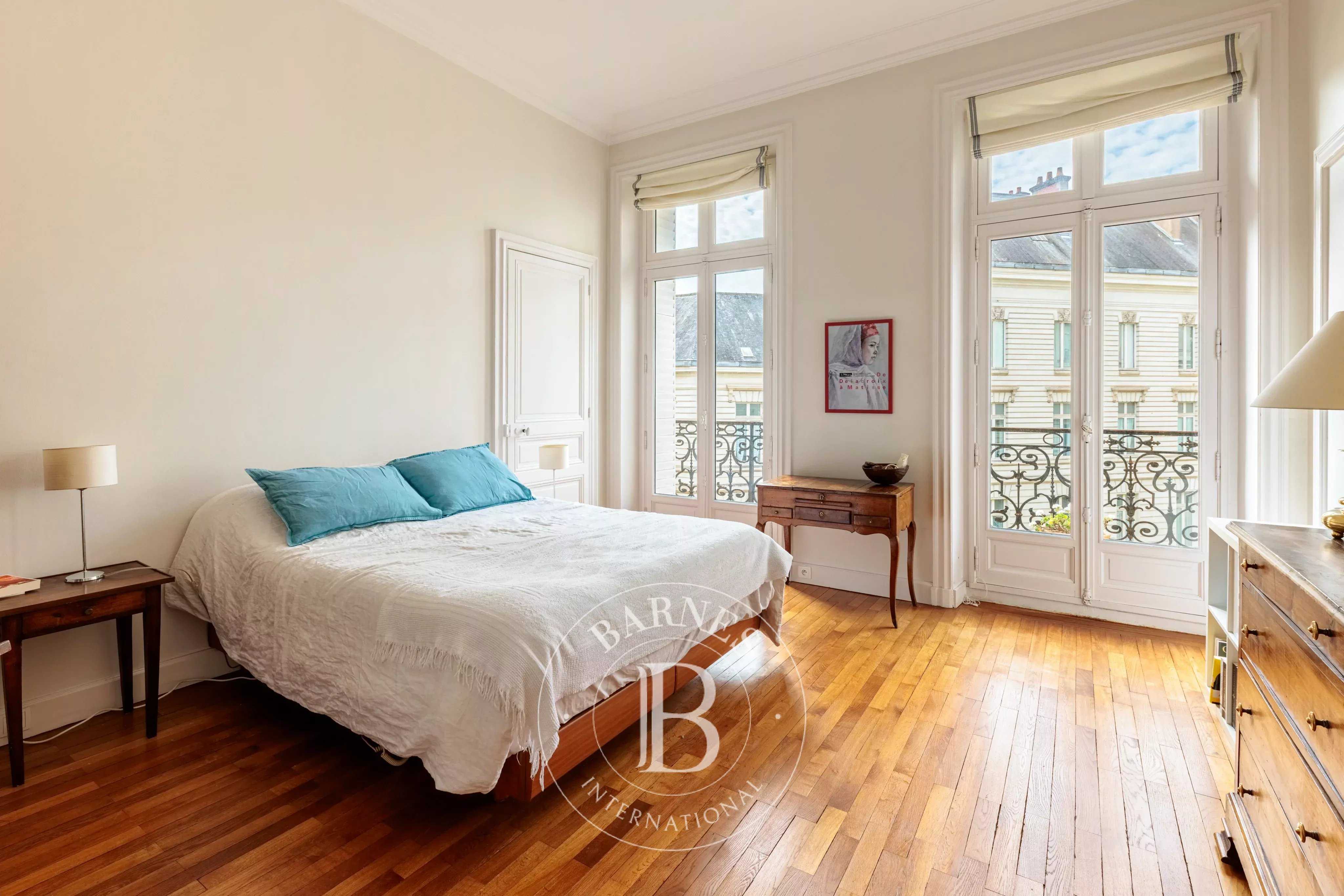 Nantes  - Appartement 8 Pi&egrave;ces 5 Chambres