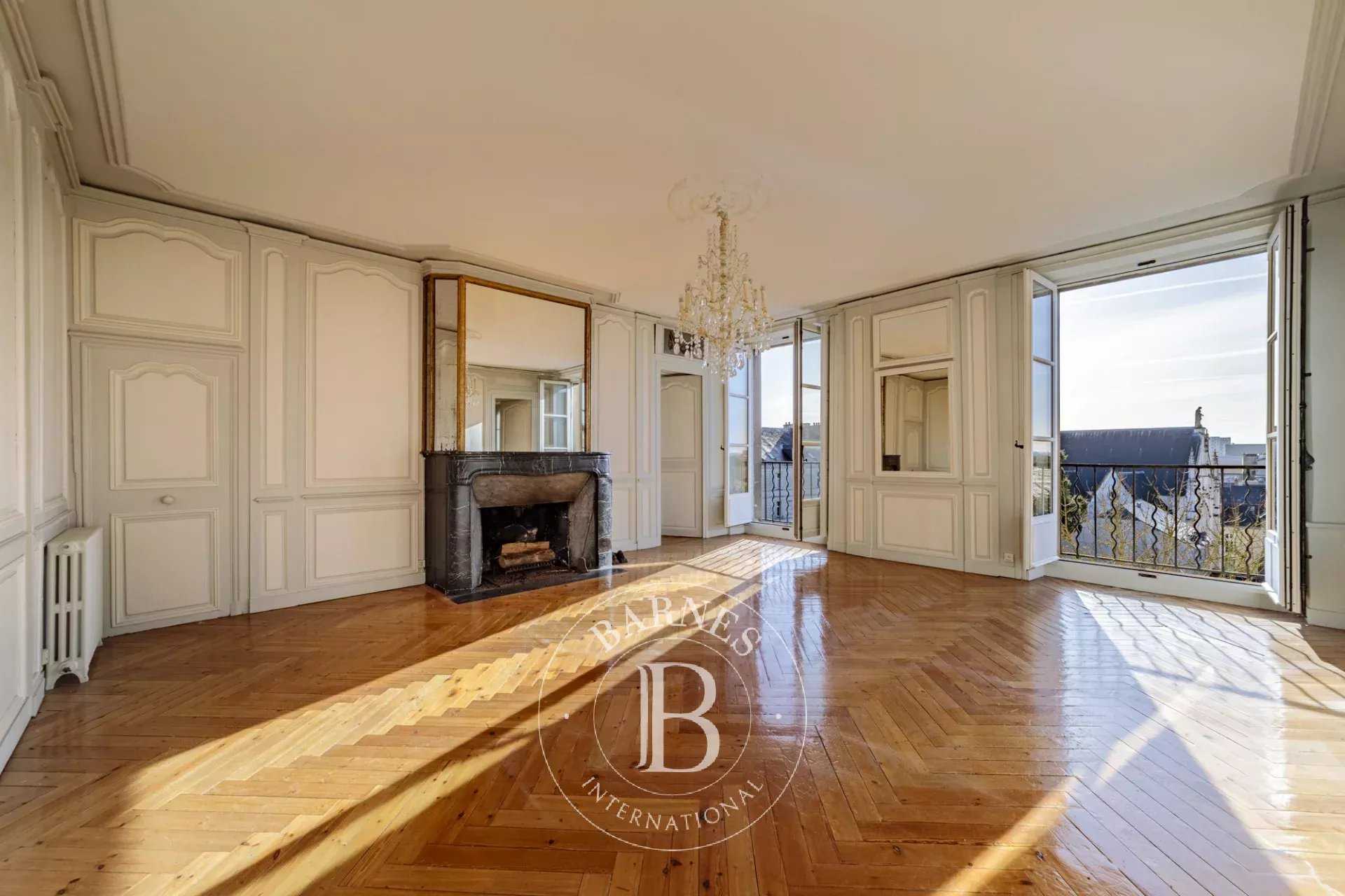 Nantes  - Appartement 8 Pi&egrave;ces 4 Chambres