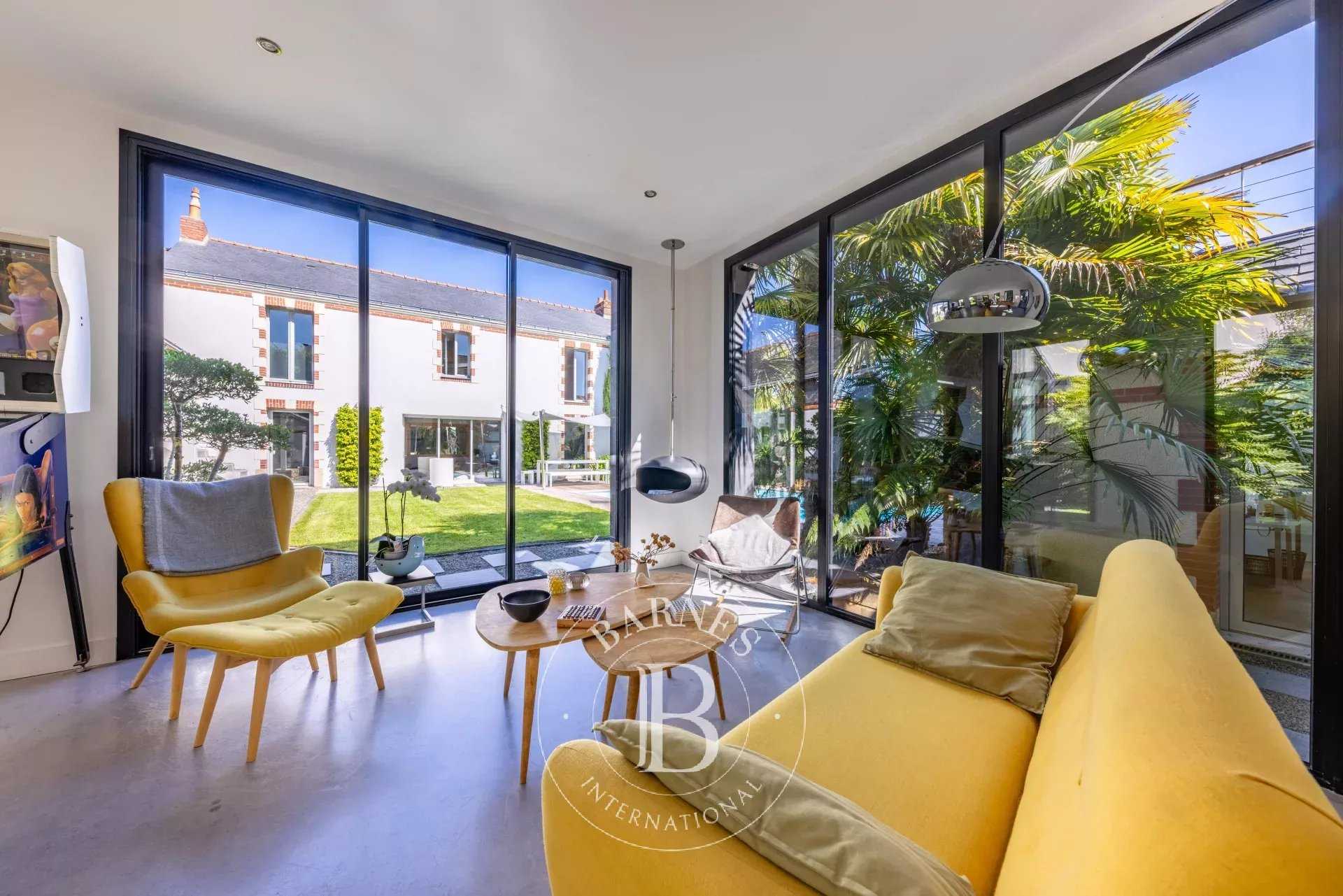 Nantes  - House 5 Bedrooms