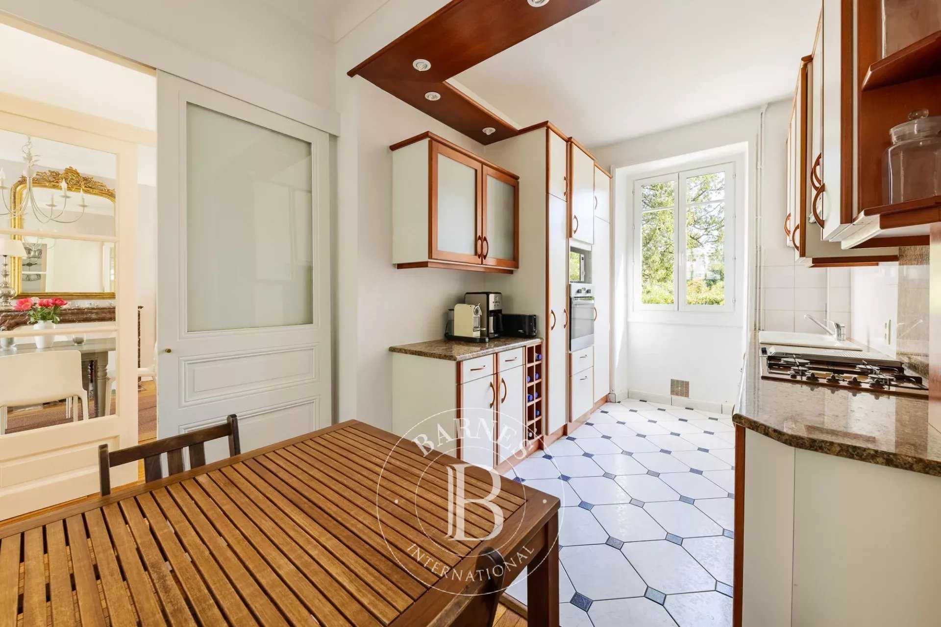 Nantes  - House 5 Bedrooms