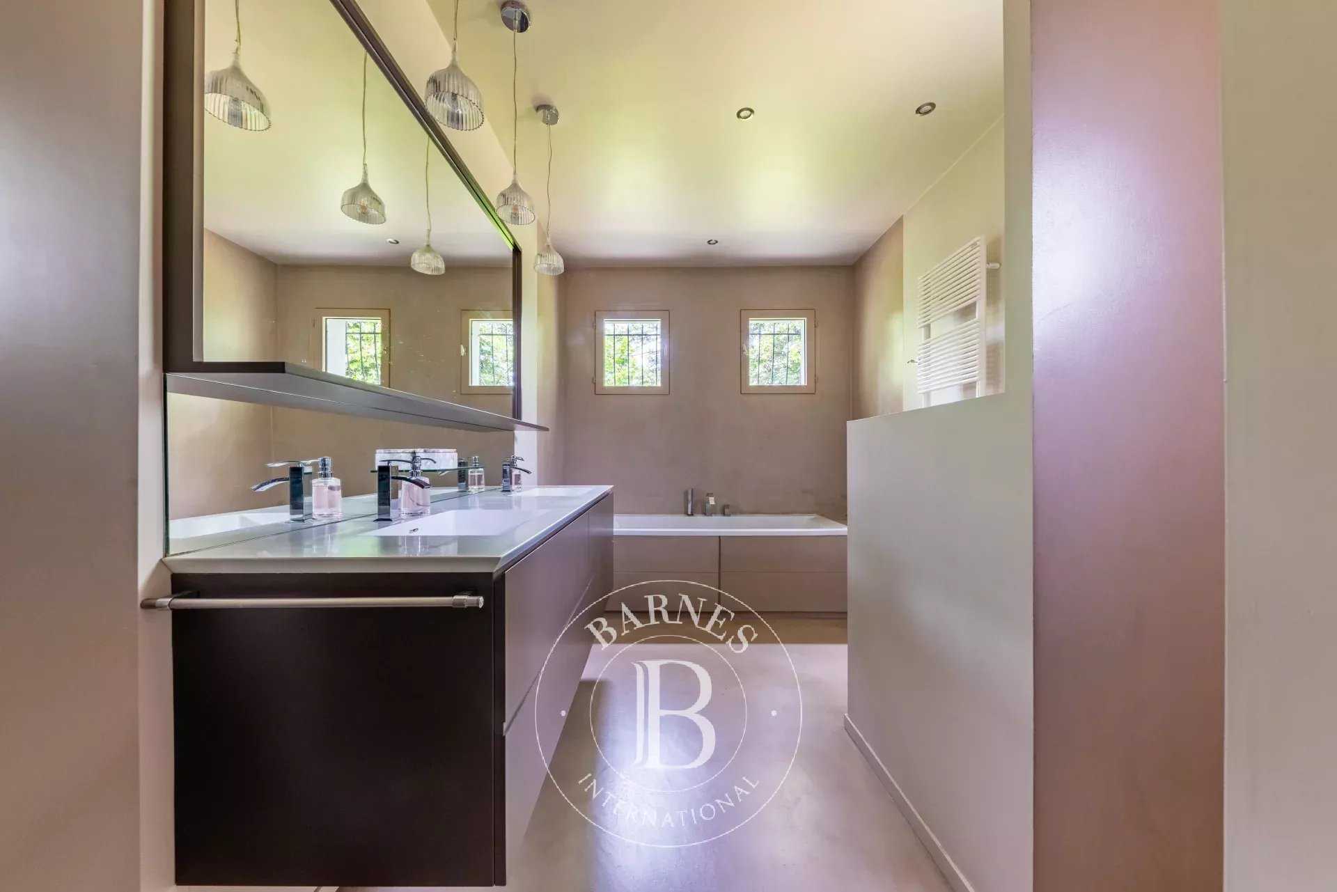 Nantes  - House 4 Bedrooms