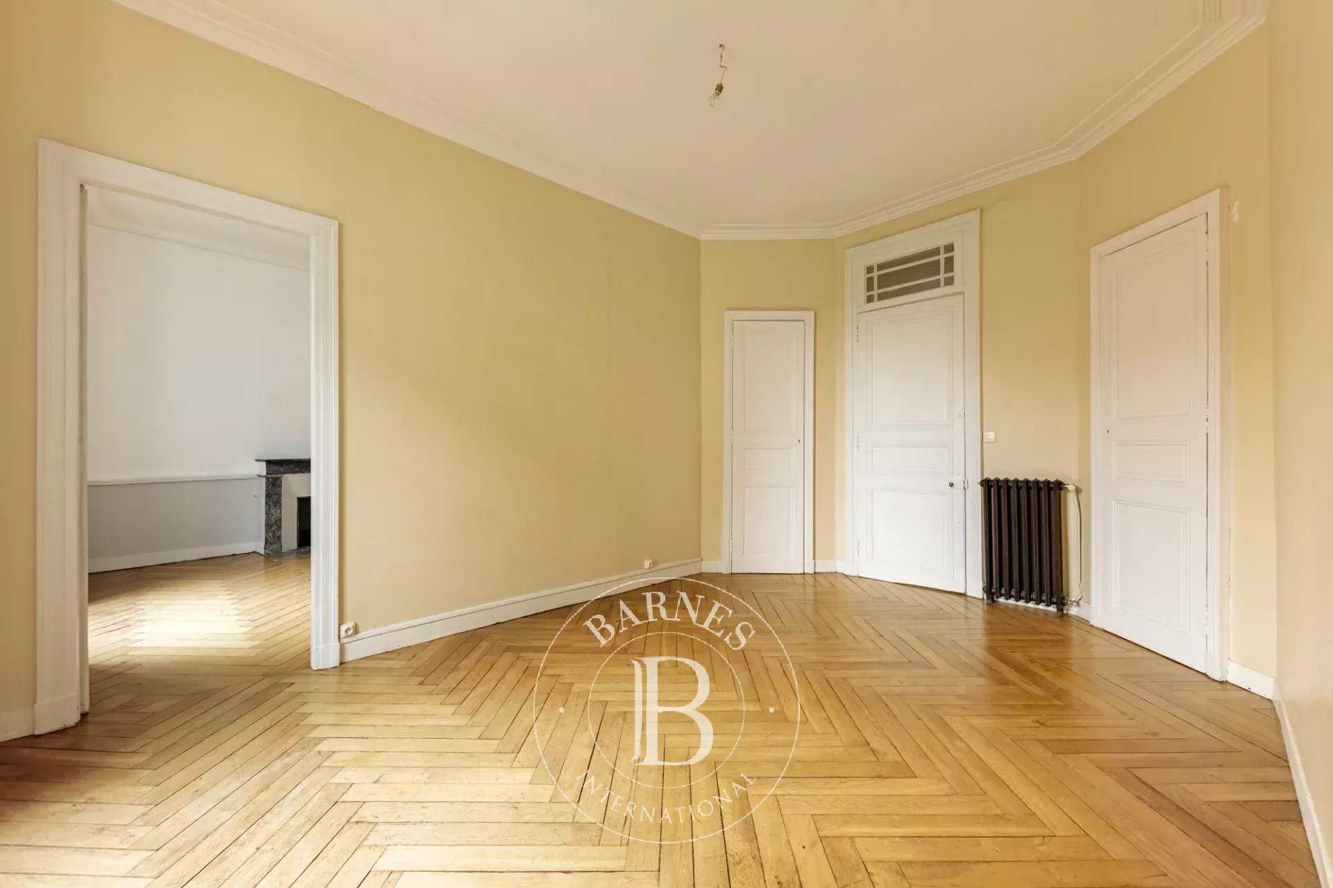 Nantes  - Appartement 6 Pièces 3 Chambres