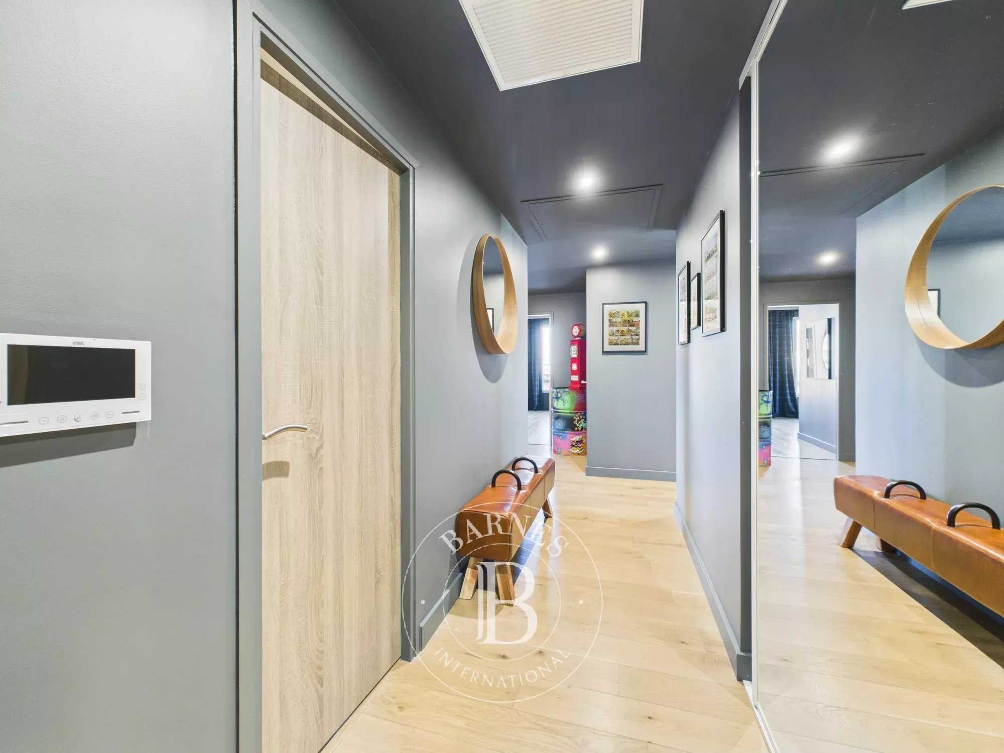 Nantes  - Appartement 6 Pi&egrave;ces 4 Chambres