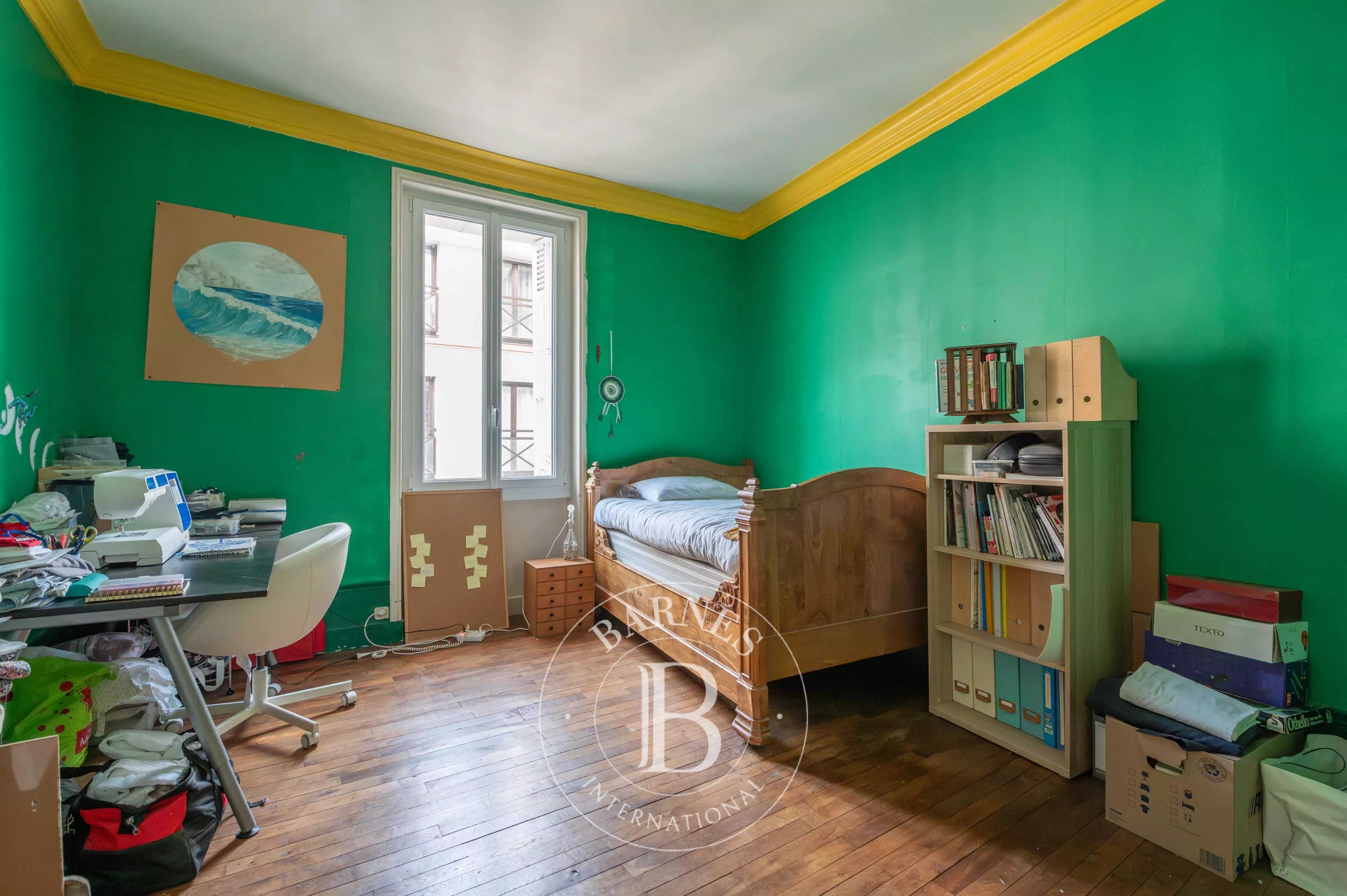 Nantes  - Maison 5 Pi&egrave;ces 4 Chambres