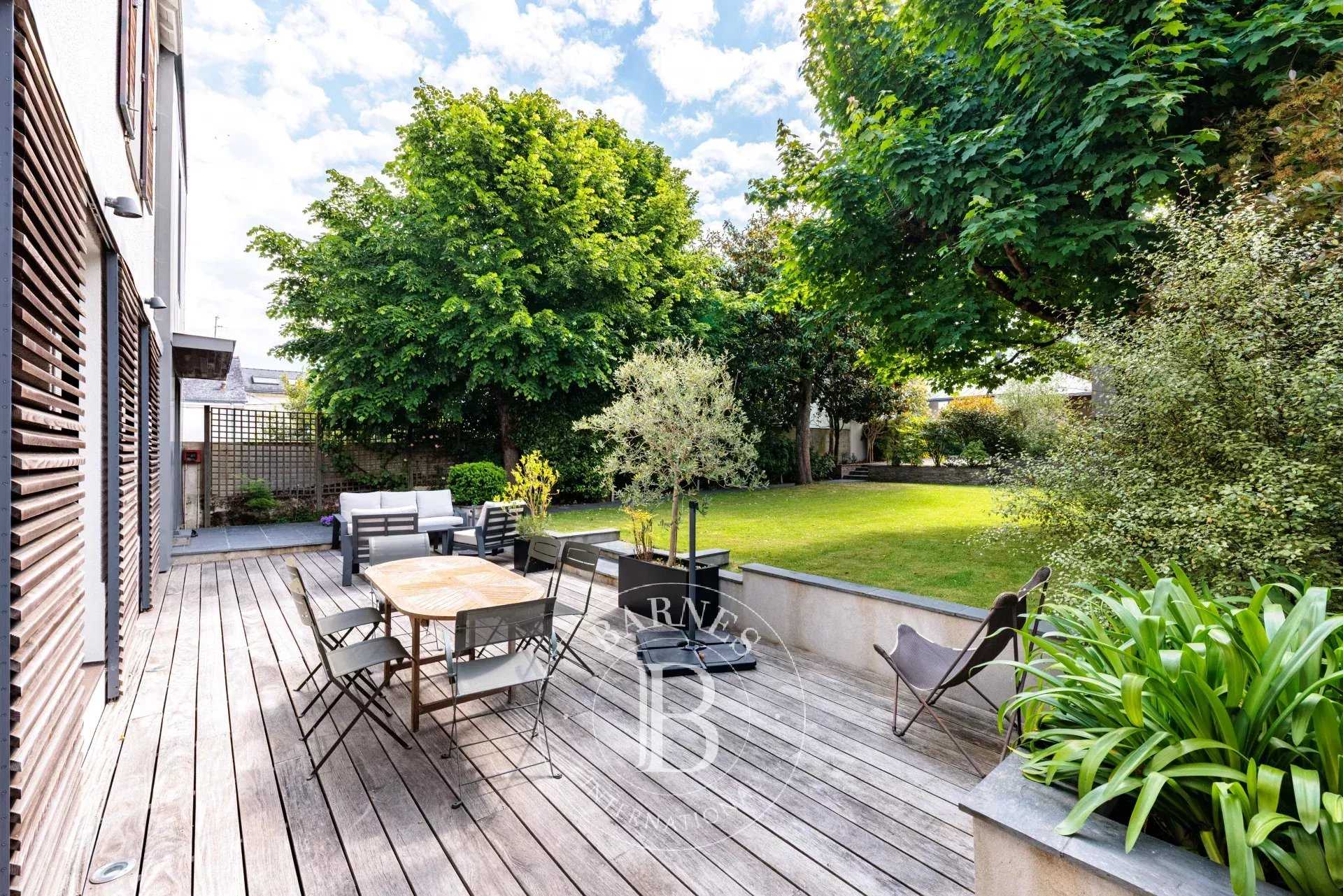 Nantes  - House 6 Bedrooms