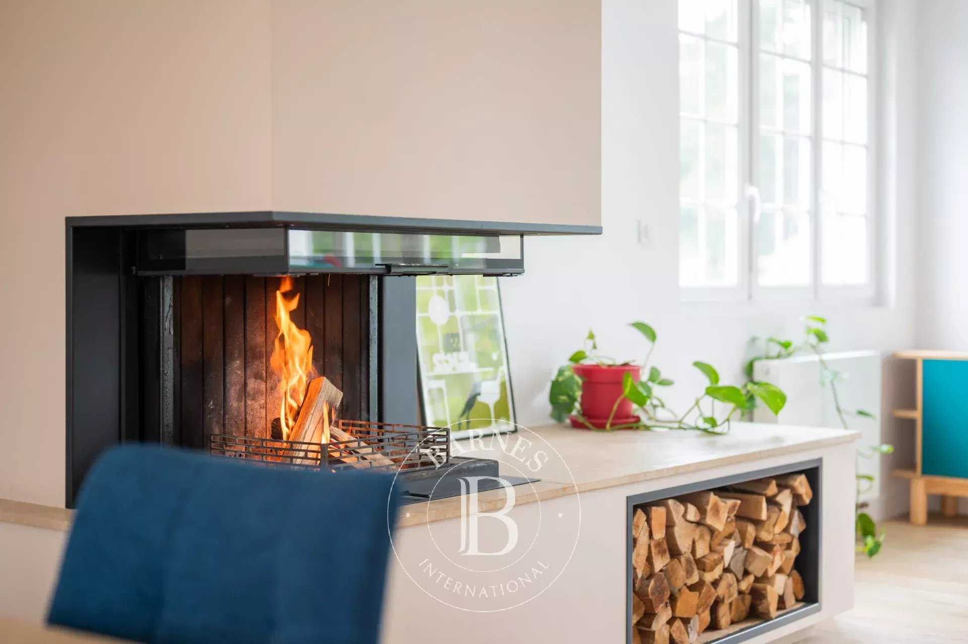 Orvault  - Maison 7 Pi&egrave;ces 5 Chambres