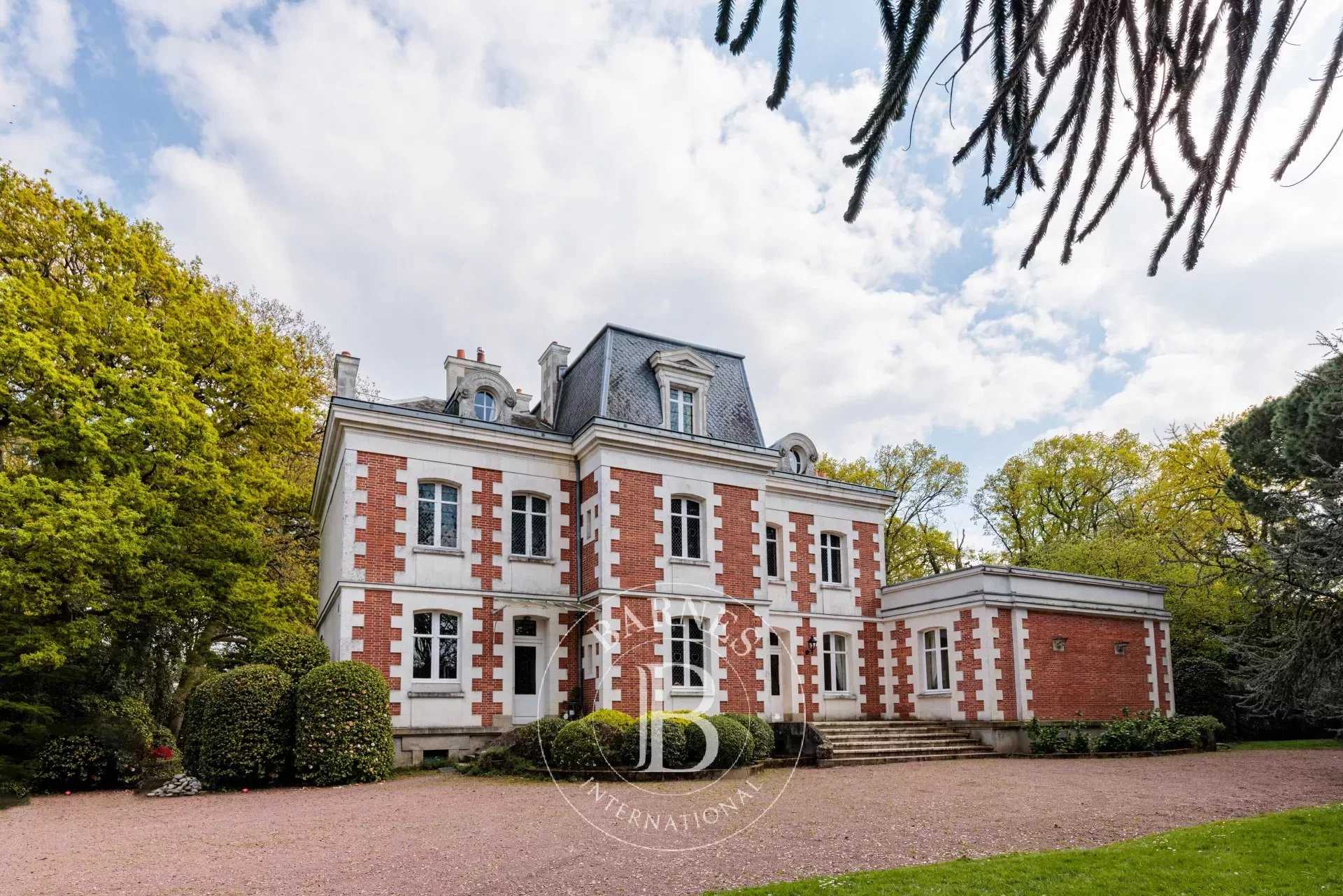 Mansion La Chapelle-sur-Erdre  -  ref 82451985 (picture 1)