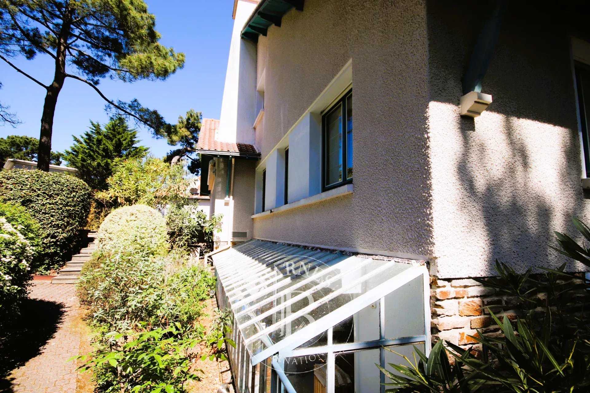 Villa La Baule-Escoublac  -  ref 83463275 (picture 1)