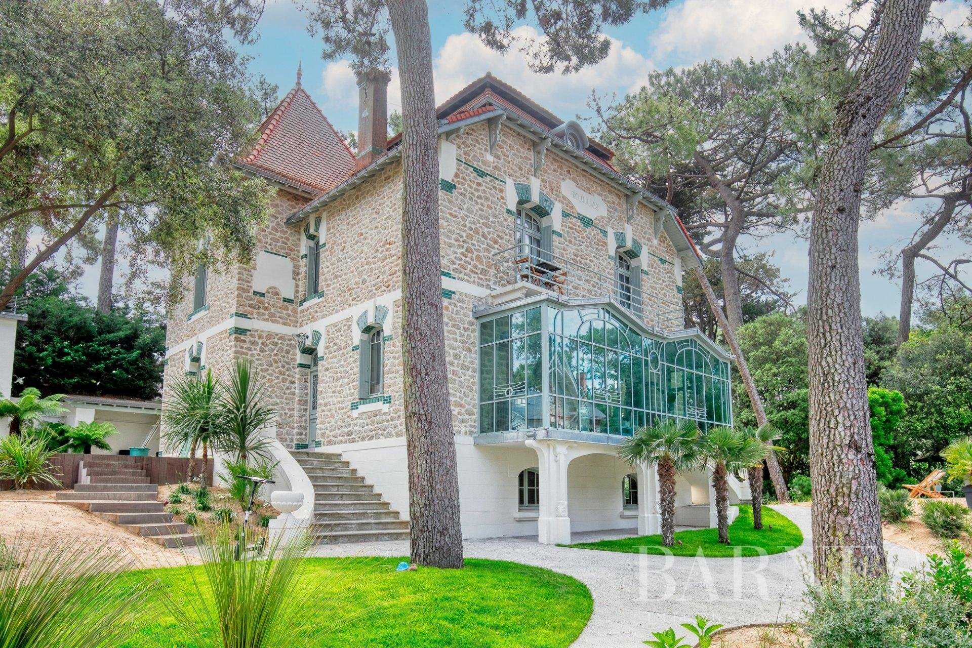 Villa La Baule-Escoublac  -  ref 82337133 (picture 1)