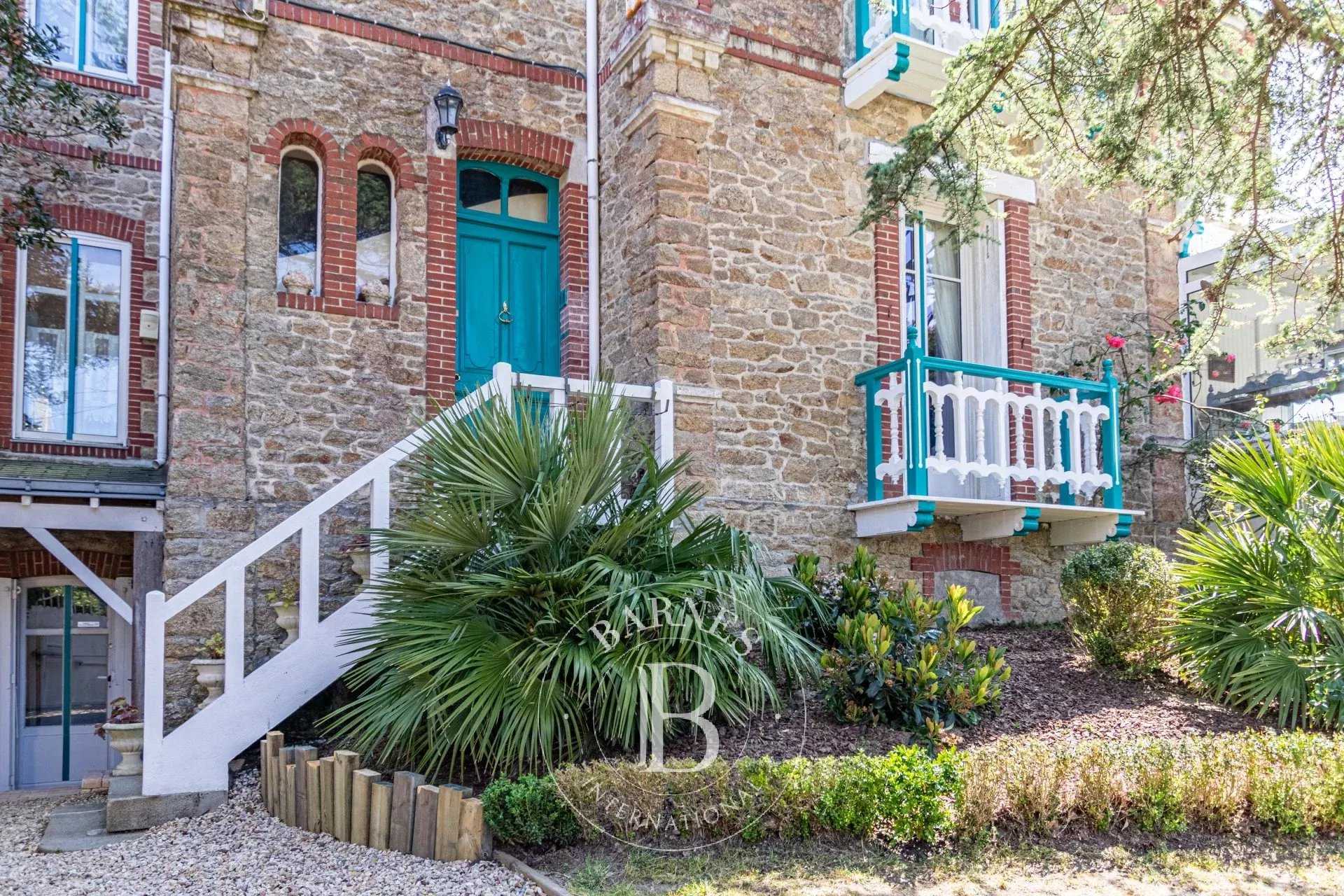 Villa Pornichet  -  ref 85611646 (picture 1)