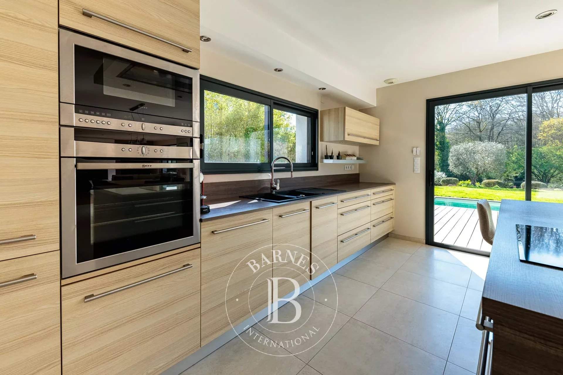 Carquefou  - Maison 8 Pi&egrave;ces 7 Chambres - picture 5