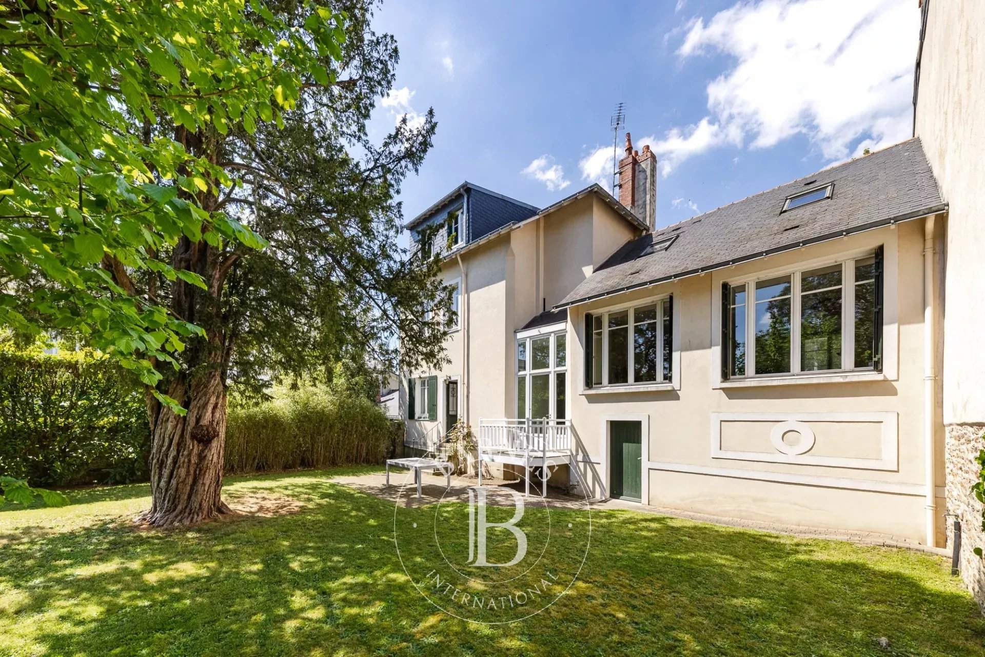 Nantes  - House 5 Bedrooms - picture 1