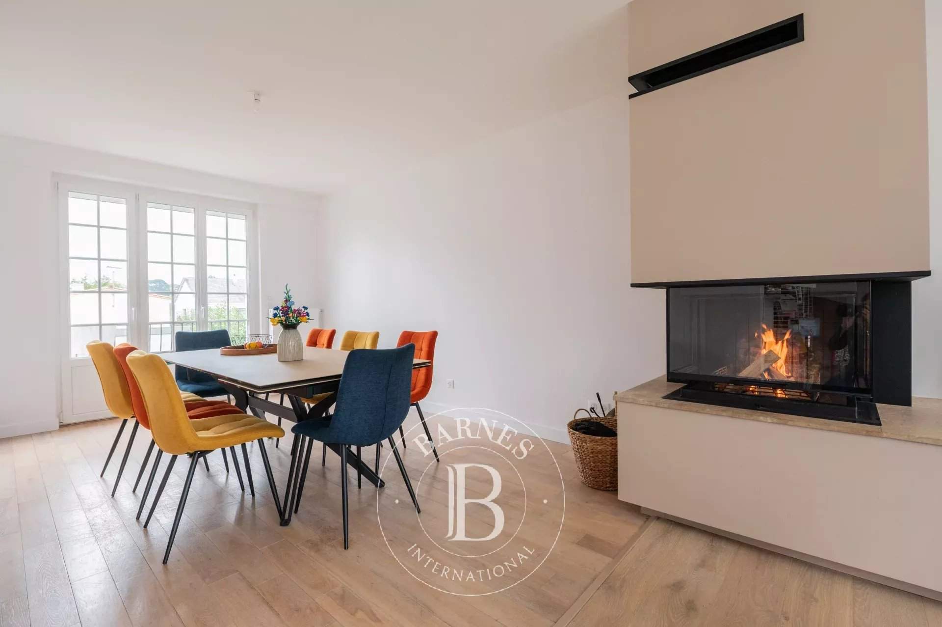 Orvault  - Maison 7 Pi&egrave;ces 5 Chambres - picture 5