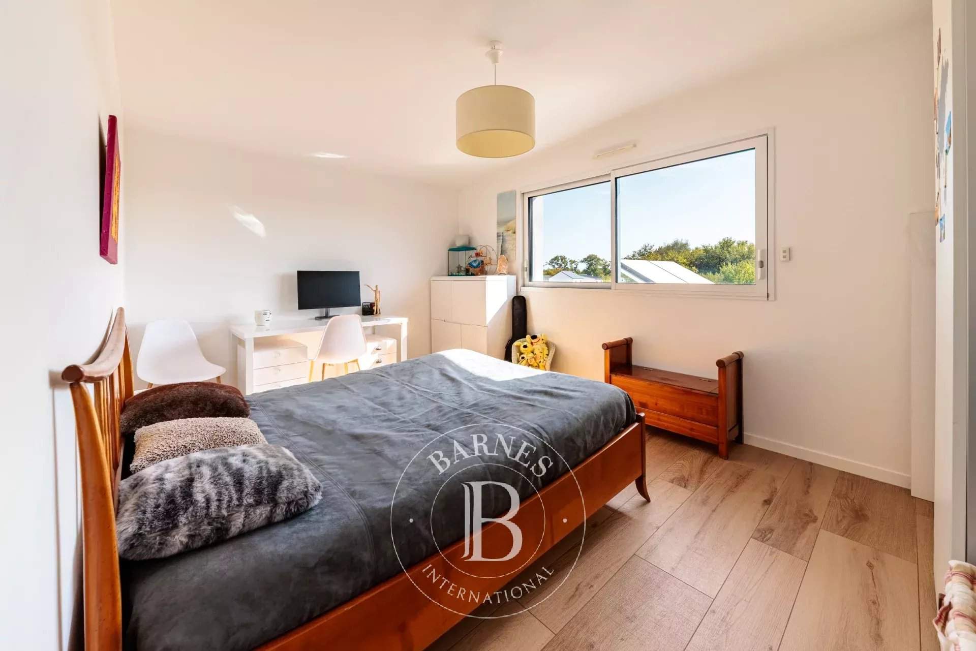 Orvault  - House 5 Bedrooms - picture 9