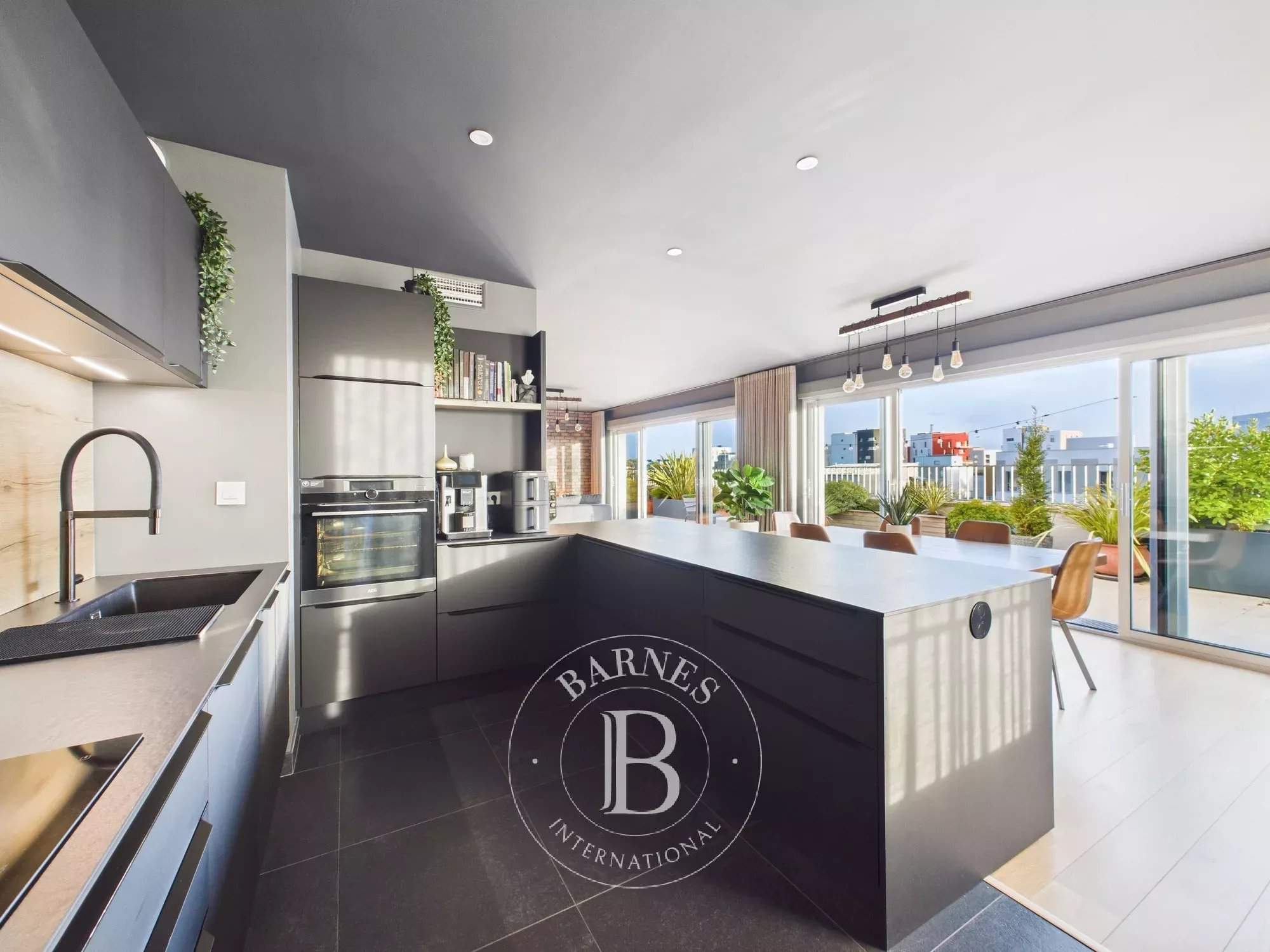 Nantes  - Appartement 6 Pi&egrave;ces 4 Chambres - picture 3