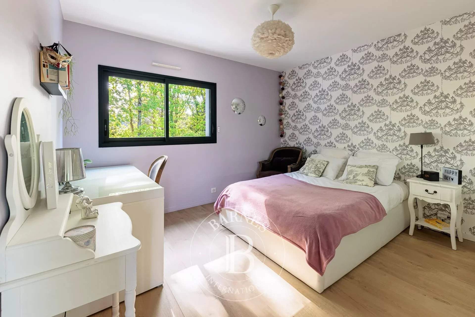 Nantes  - Maison 9 Pi&egrave;ces 6 Chambres - picture 12