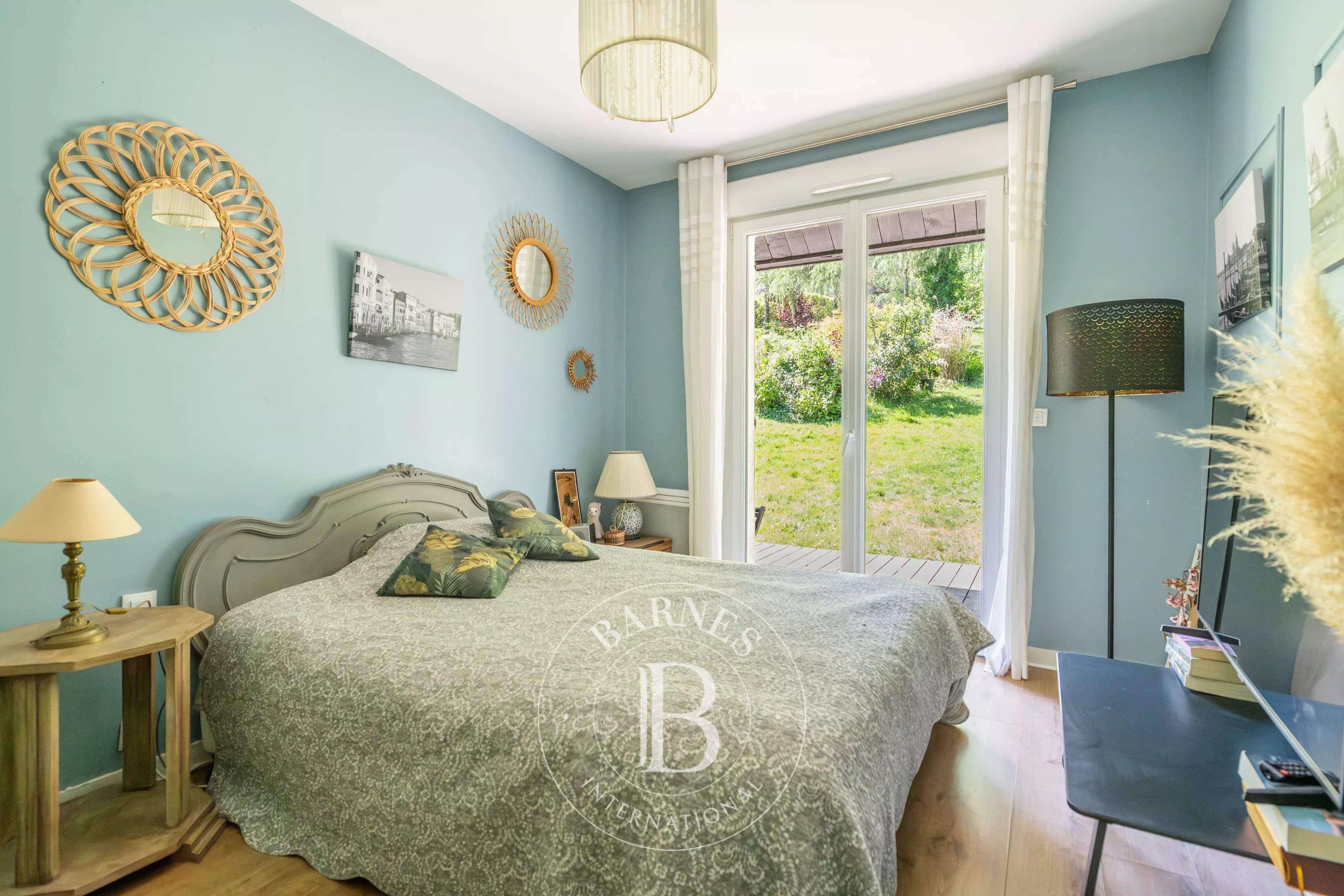 Sautron  - Maison 7 Pi&egrave;ces 5 Chambres - picture 12
