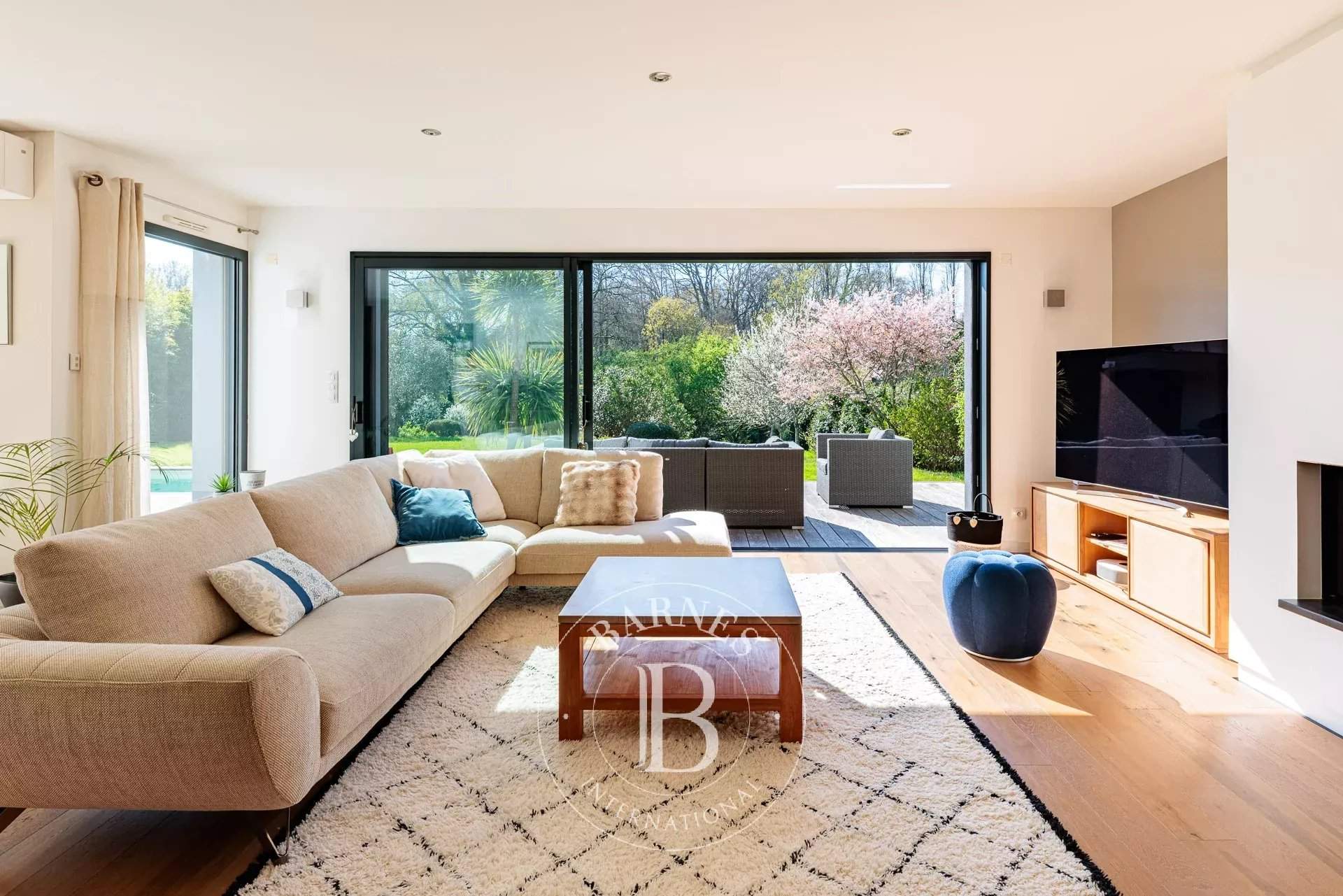 Carquefou  - Maison 8 Pi&egrave;ces 7 Chambres - picture 4