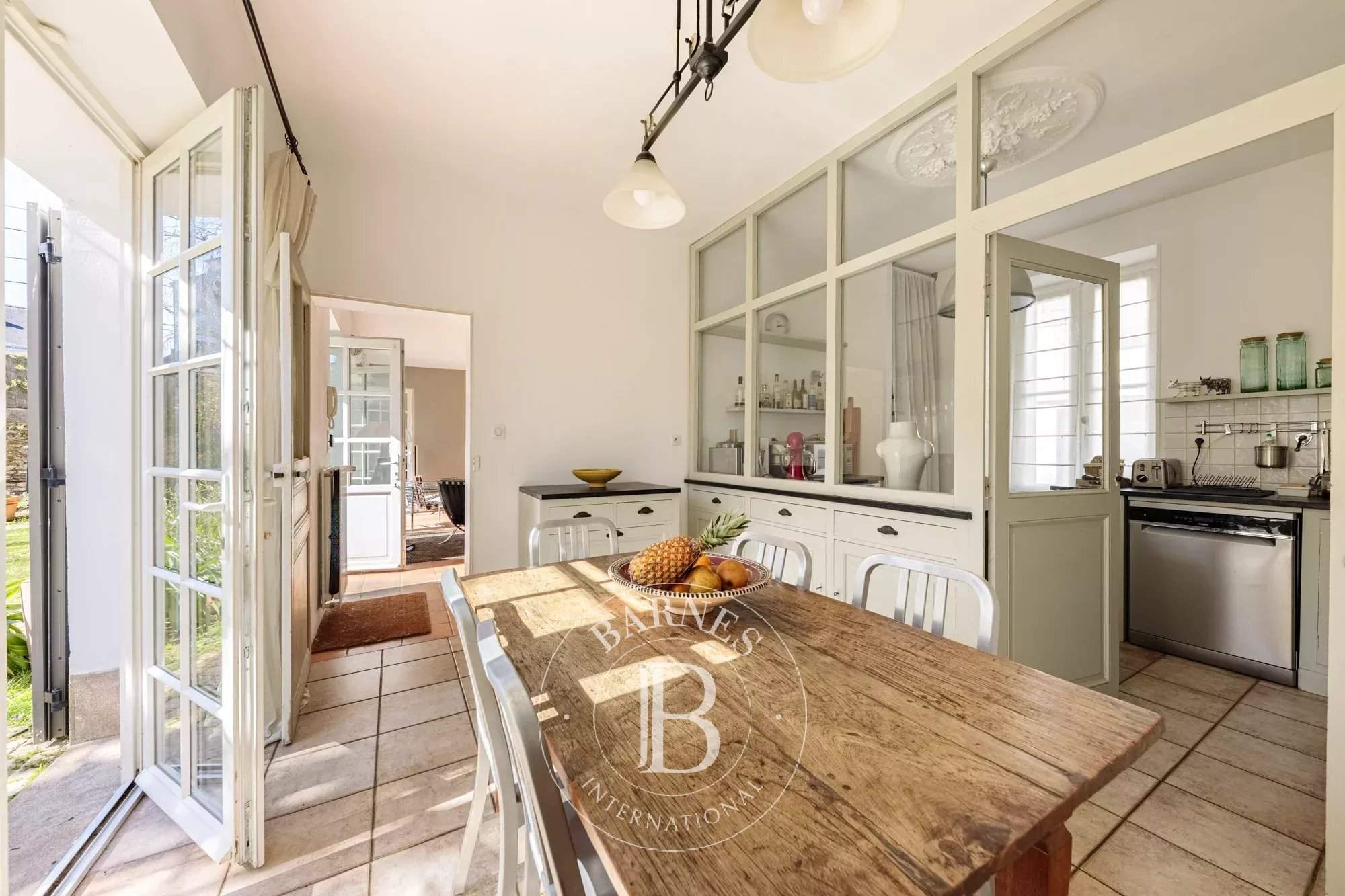 Nantes  - Maison 6 Pi&egrave;ces 5 Chambres - picture 5