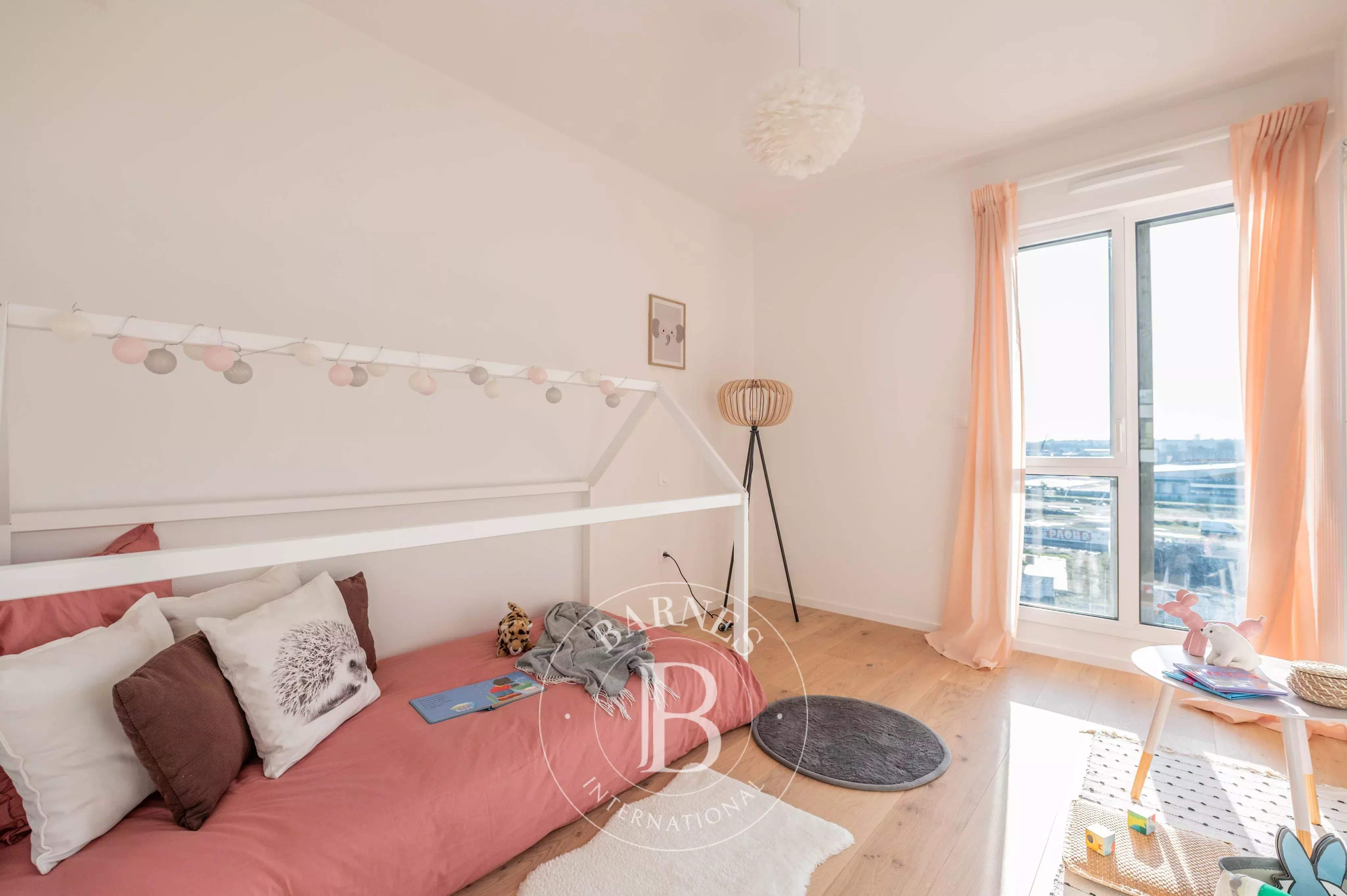 Nantes  - Appartement 6 Pi&egrave;ces 4 Chambres - picture 9