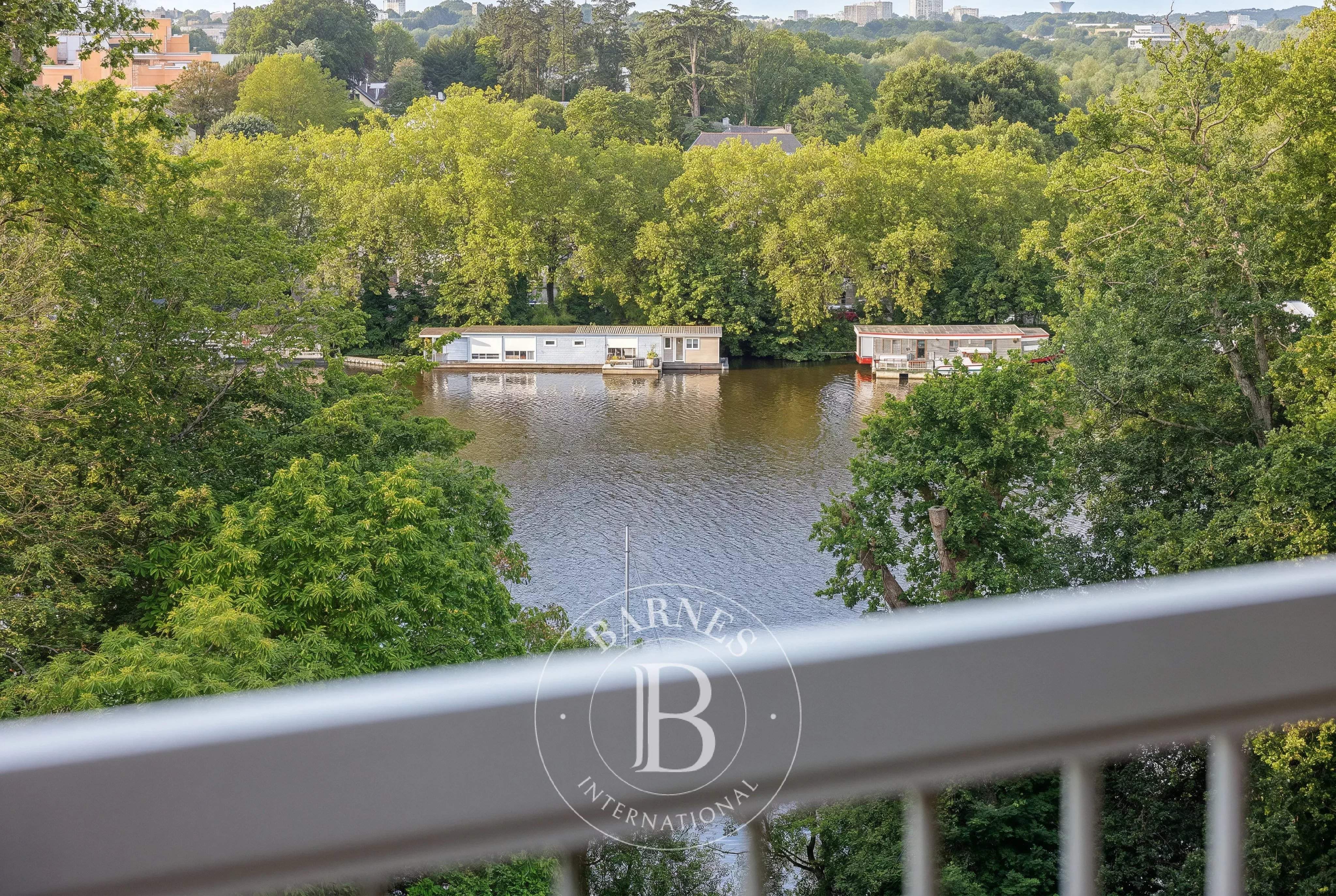 Nantes  - Appartement 5 Pi&egrave;ces 3 Chambres - picture 1
