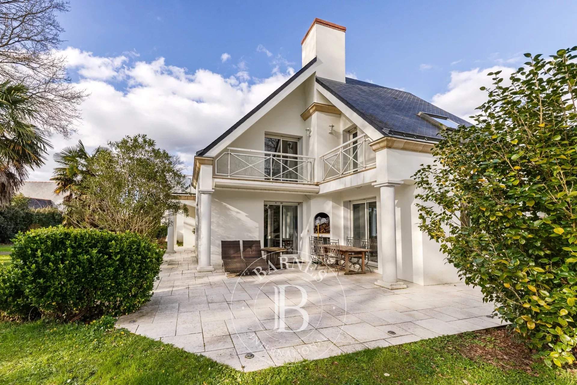 La Chapelle-sur-Erdre  - House 5 Bedrooms - picture 1