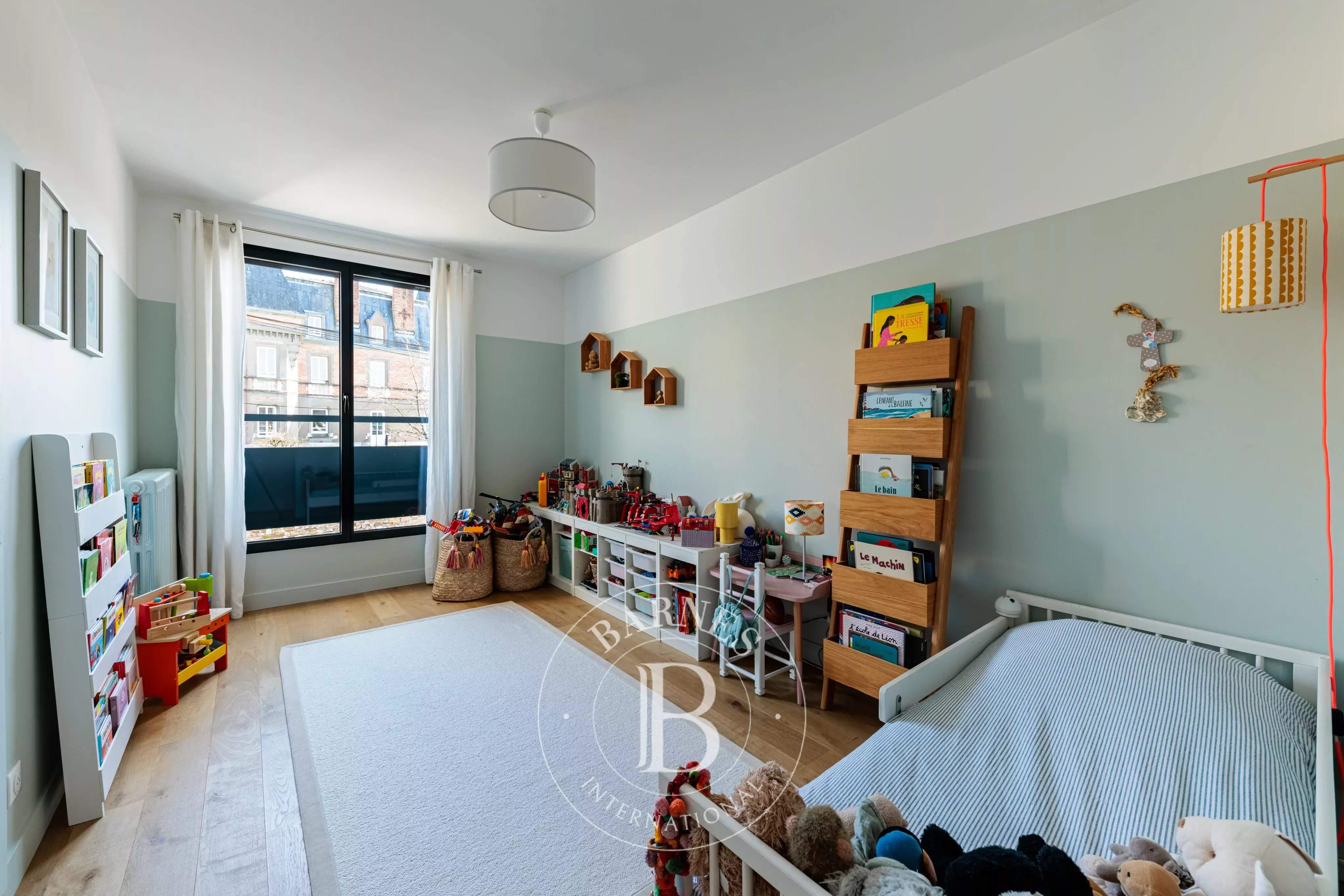 Nantes  - Maison 7 Pi&egrave;ces 4 Chambres - picture 11