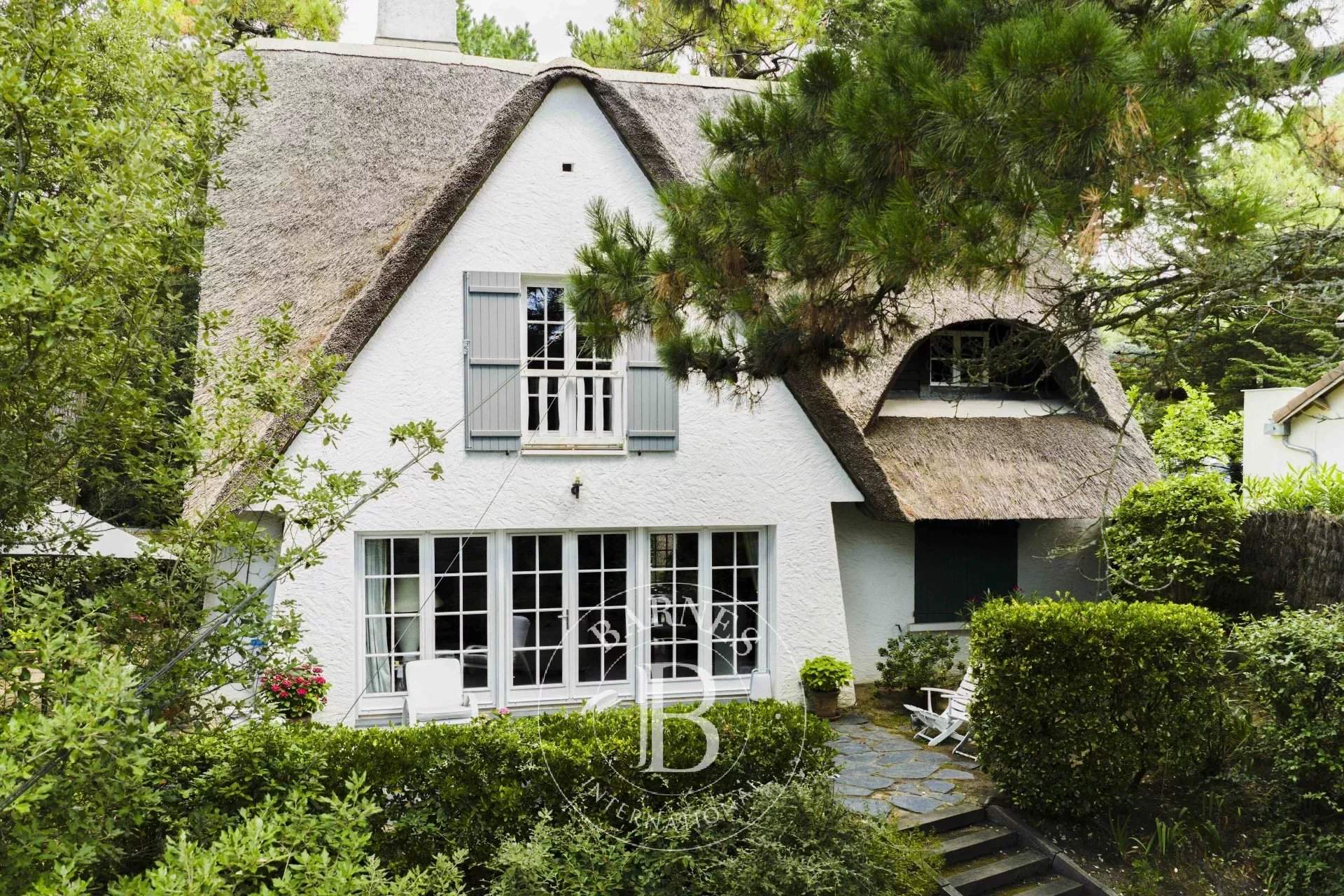 La Baule-Escoublac  - Chaumière 8 Pi&egrave;ces 5 Chambres - picture 4