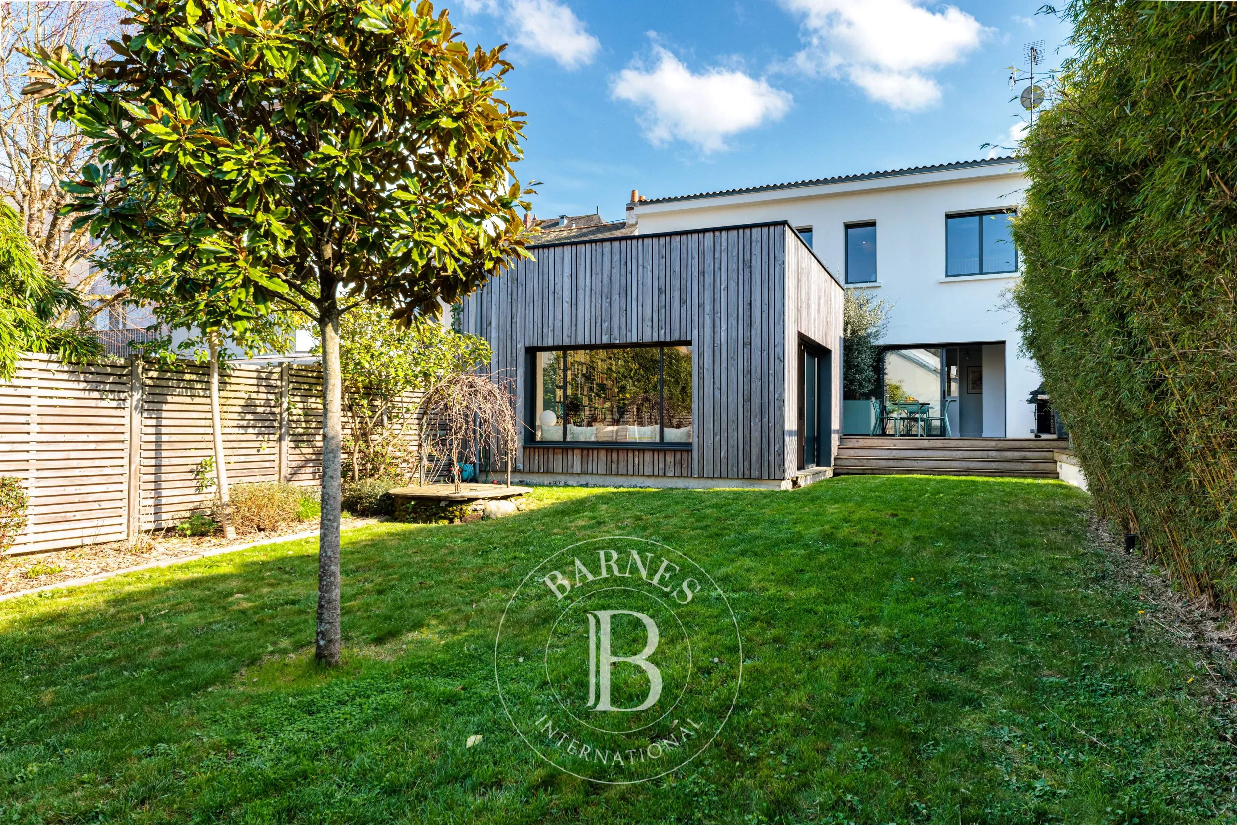 Nantes  - Maison 7 Pi&egrave;ces 4 Chambres - picture 17