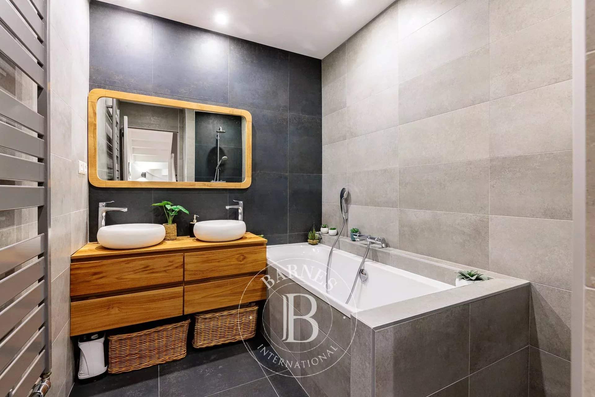 Nantes  - Maison 6 Pi&egrave;ces 4 Chambres - picture 9