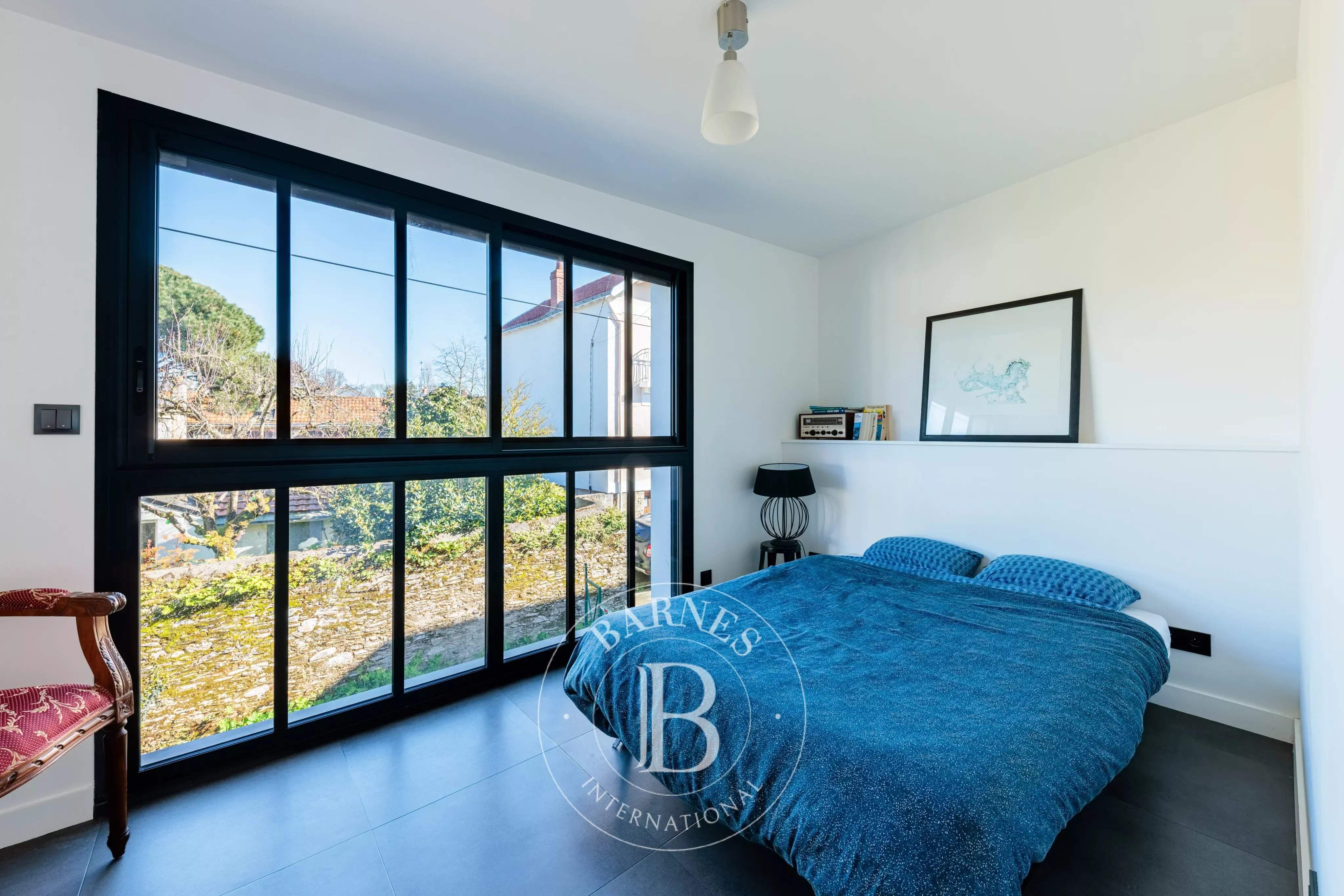 Nantes  - Maison 7 Pi&egrave;ces 4 Chambres - picture 7