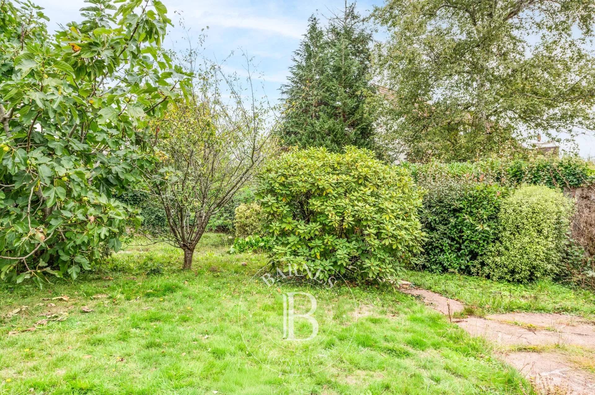 Orvault  - Maison 7 Pi&egrave;ces 5 Chambres - picture 14