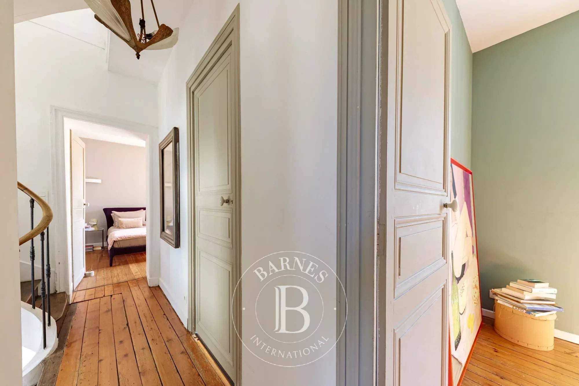 Nantes  - Maison 6 Pi&egrave;ces 5 Chambres - picture 7