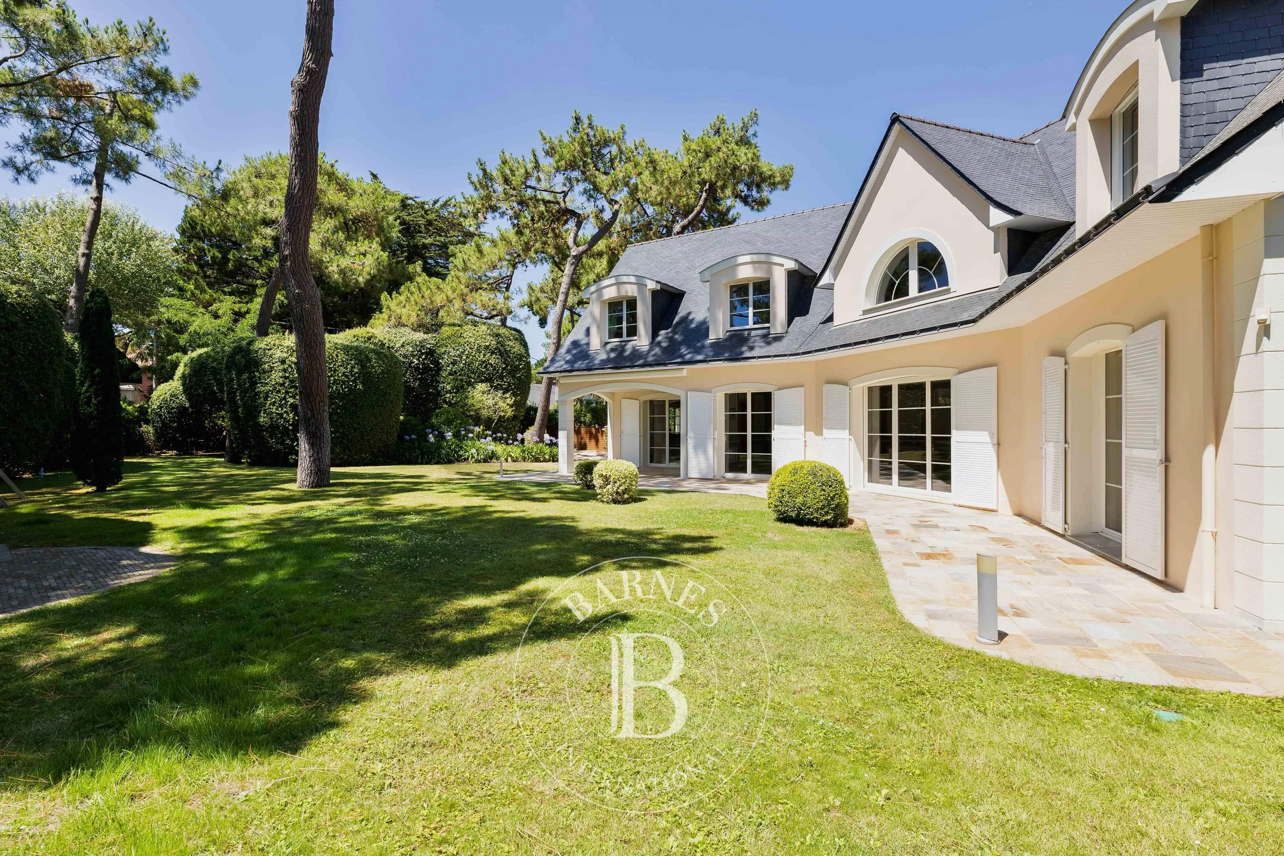Maison 8 pièces 350 m² · à La Baule-Escoublac · 350 m² · 2 995 000 €