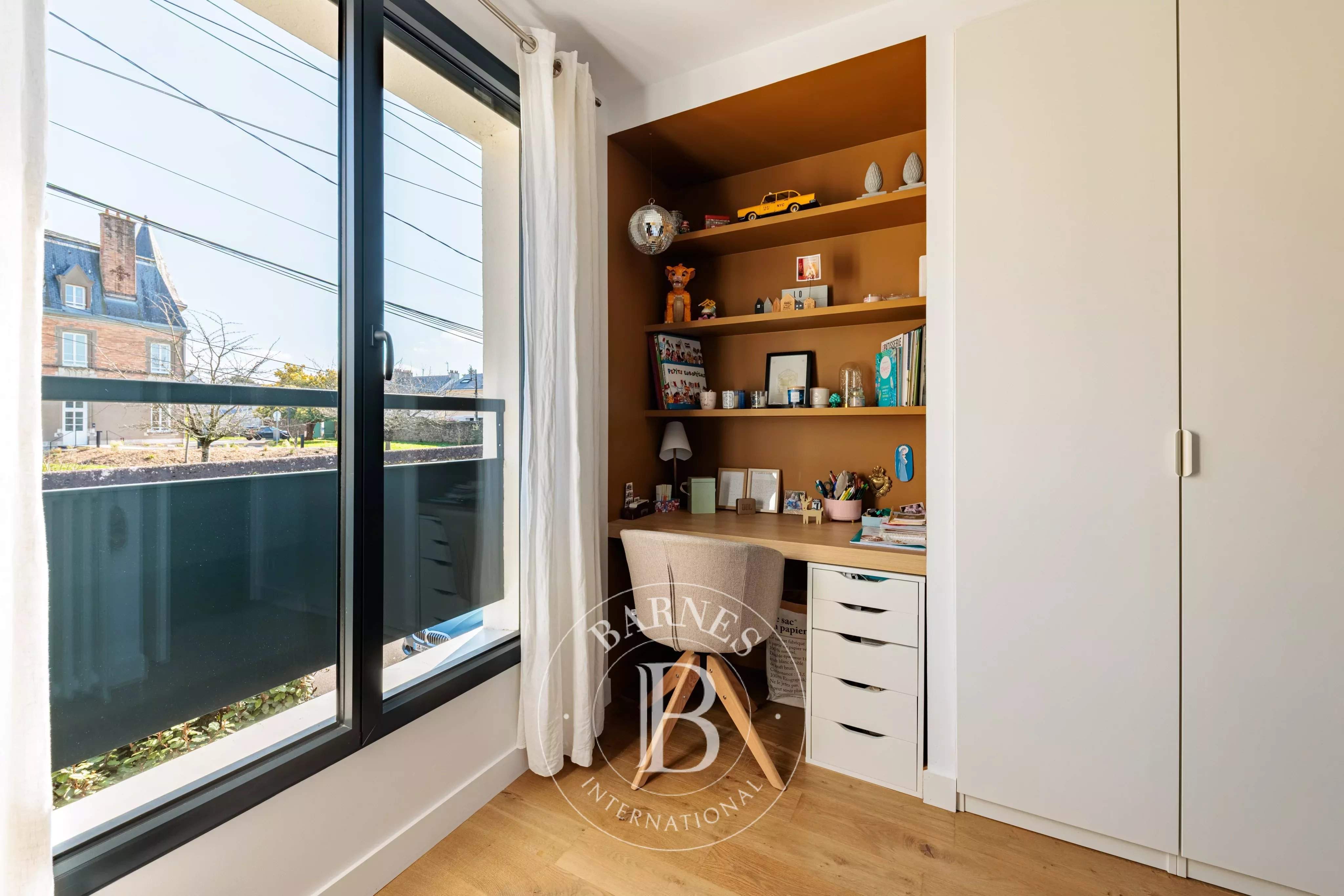 Nantes  - Maison 7 Pi&egrave;ces 4 Chambres - picture 8